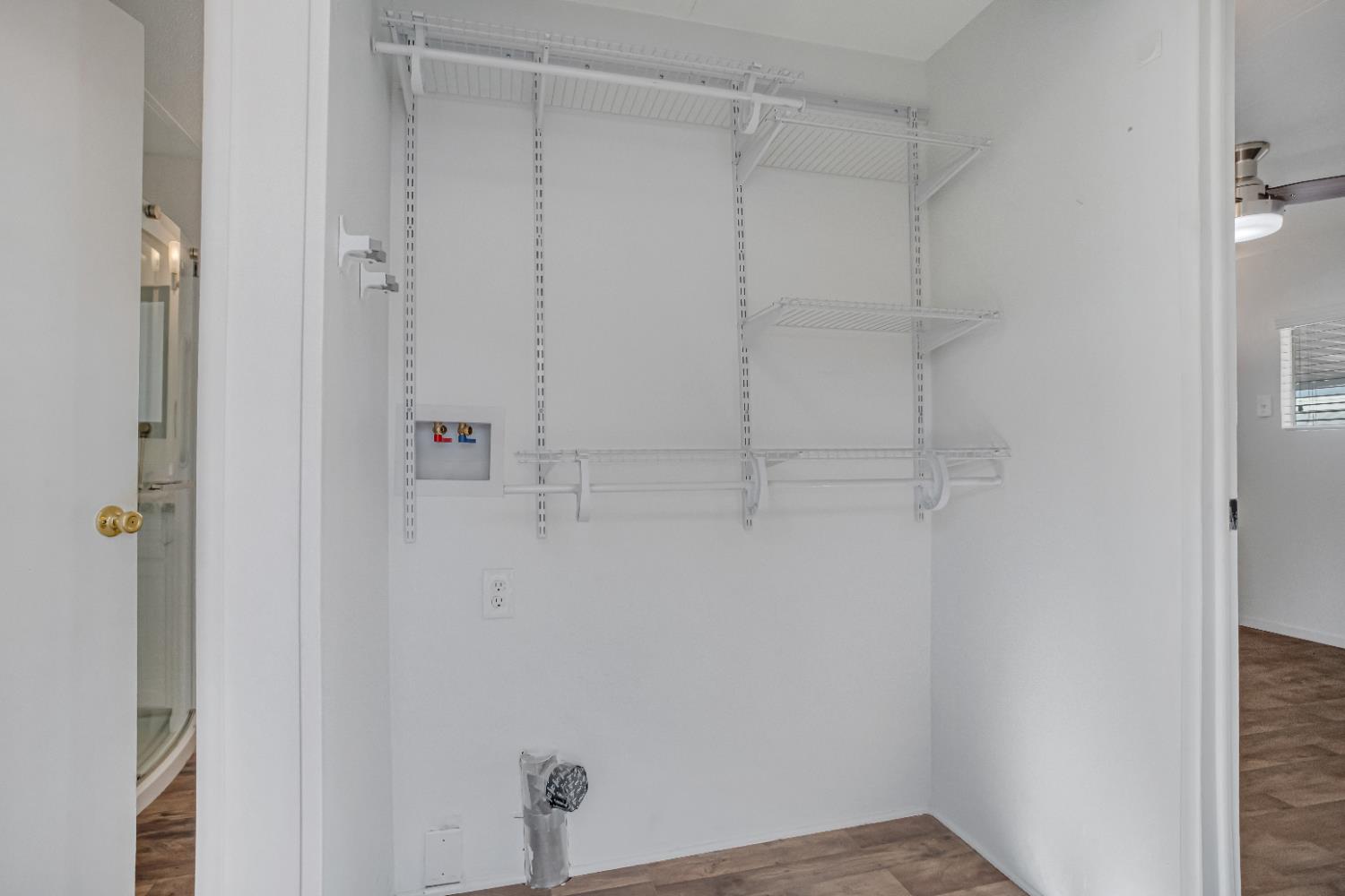 1724 Minnewawa #95, Clovis, CA 93612