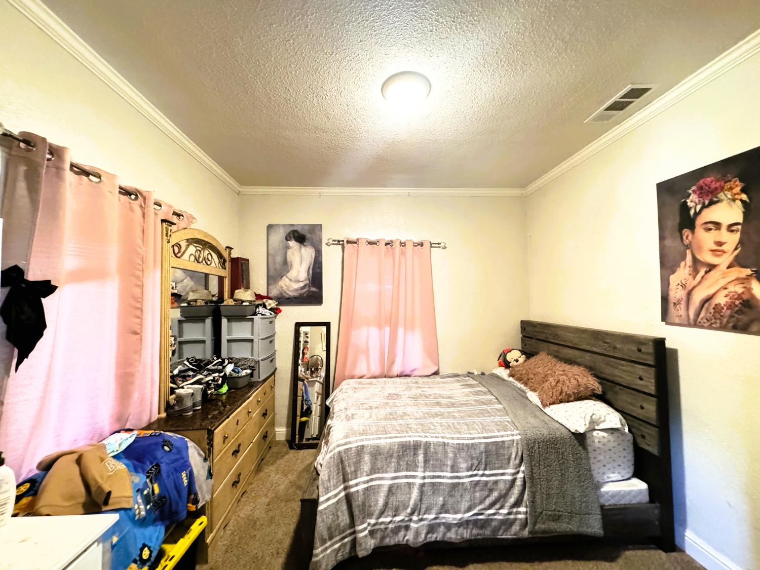 3402 E Townsend Ave, Fresno, CA 93702