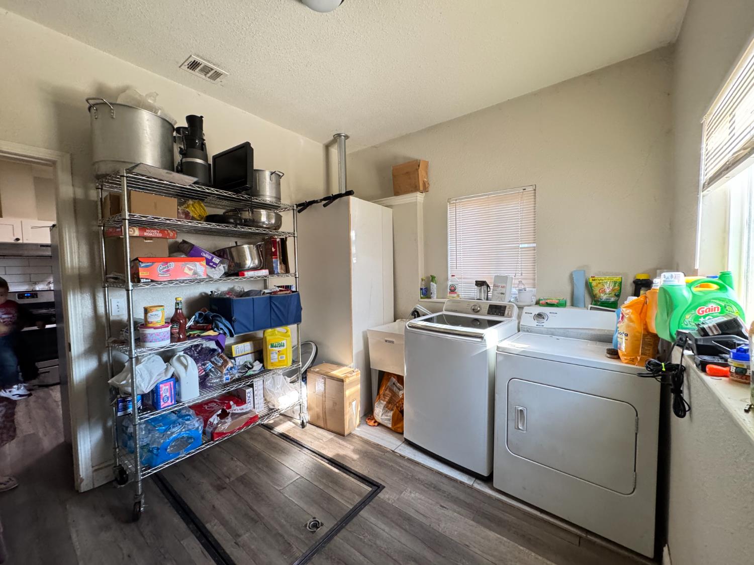 3402 E Townsend Ave, Fresno, CA 93702