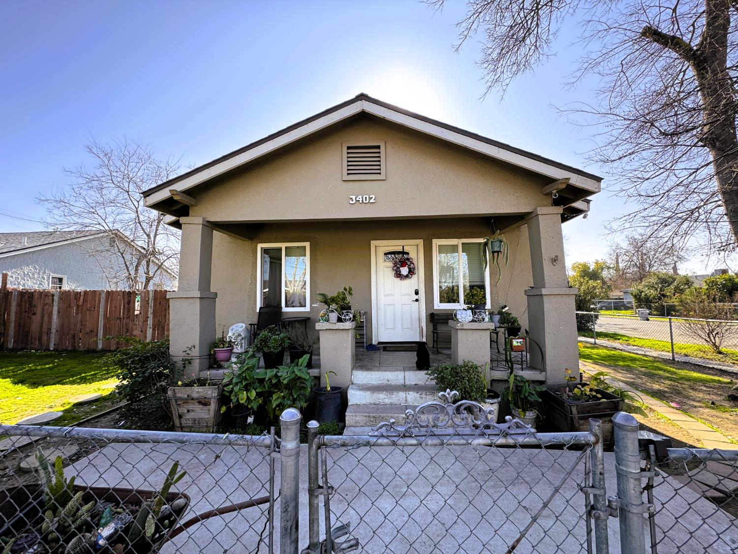3402 E Townsend Ave, Fresno, CA 93702