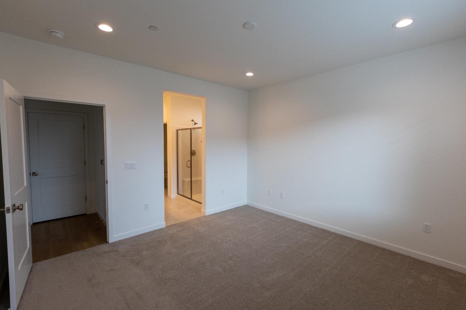 4177 Agnes Ln, Madera, CA 93636