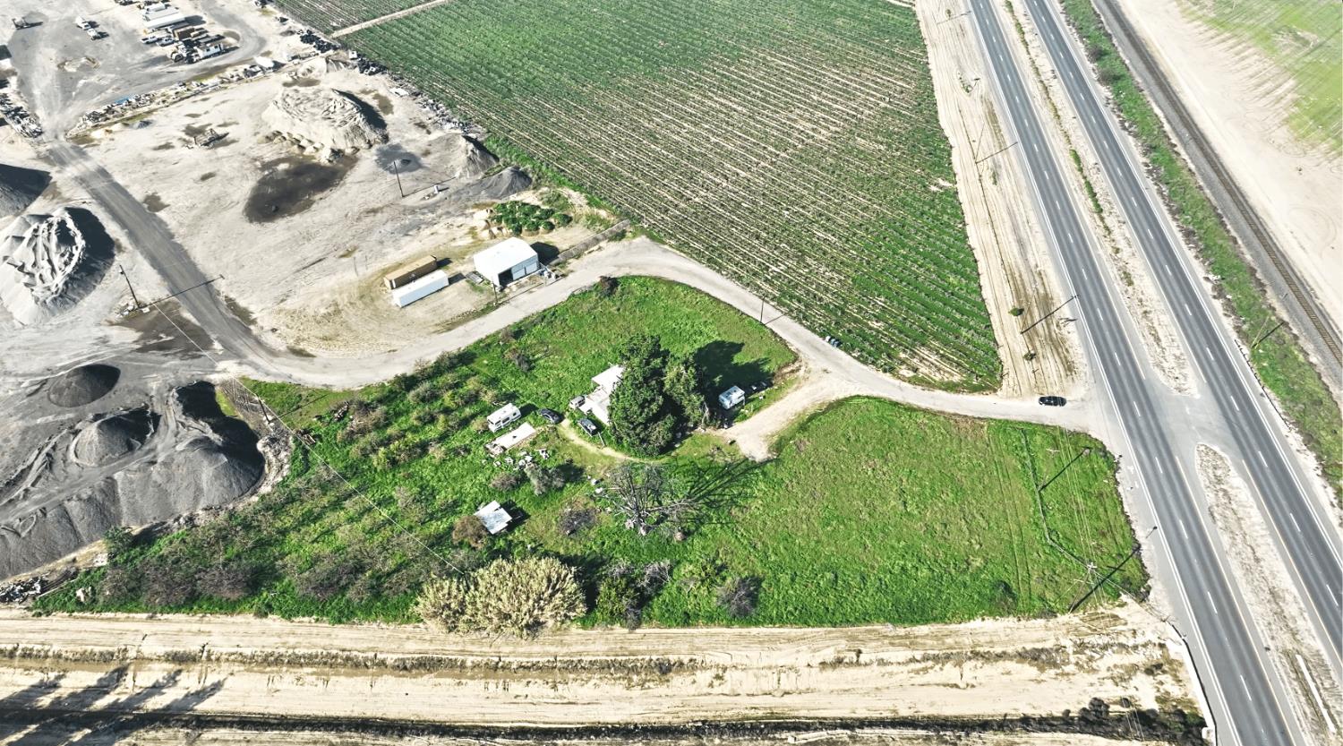 3993 S GOLDEN STATE Blvd, Selma, CA 93662