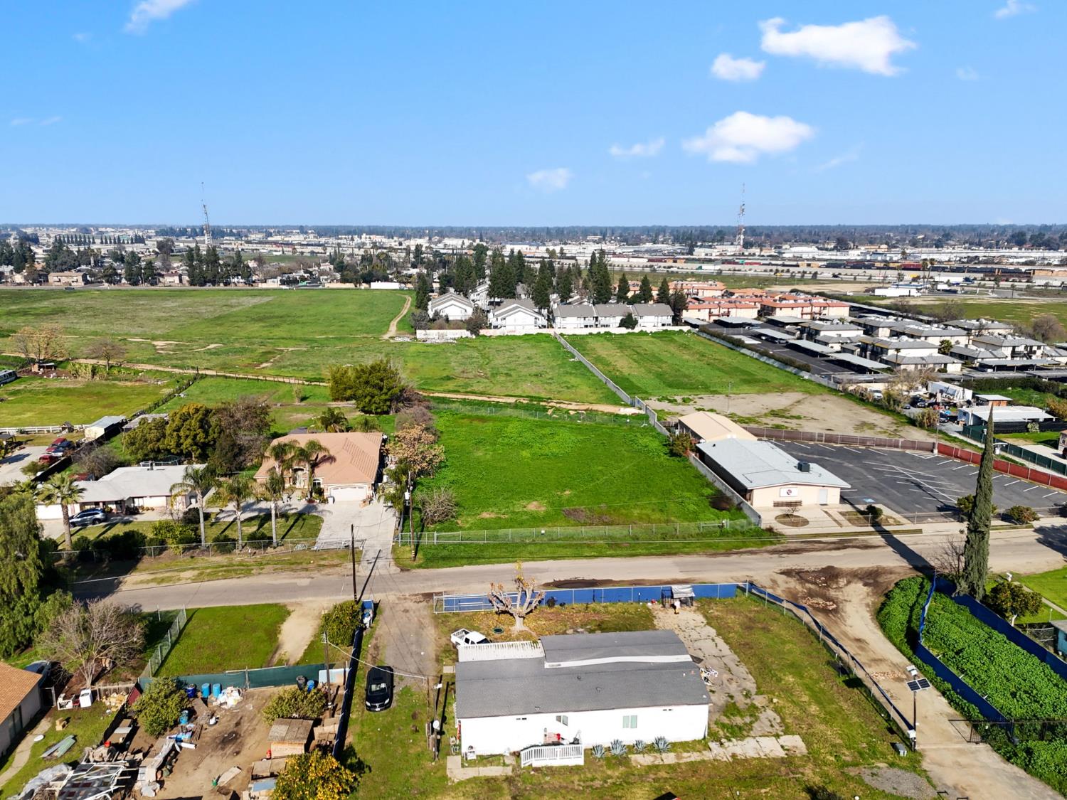 3232 Princeton, Fresno, CA 93722