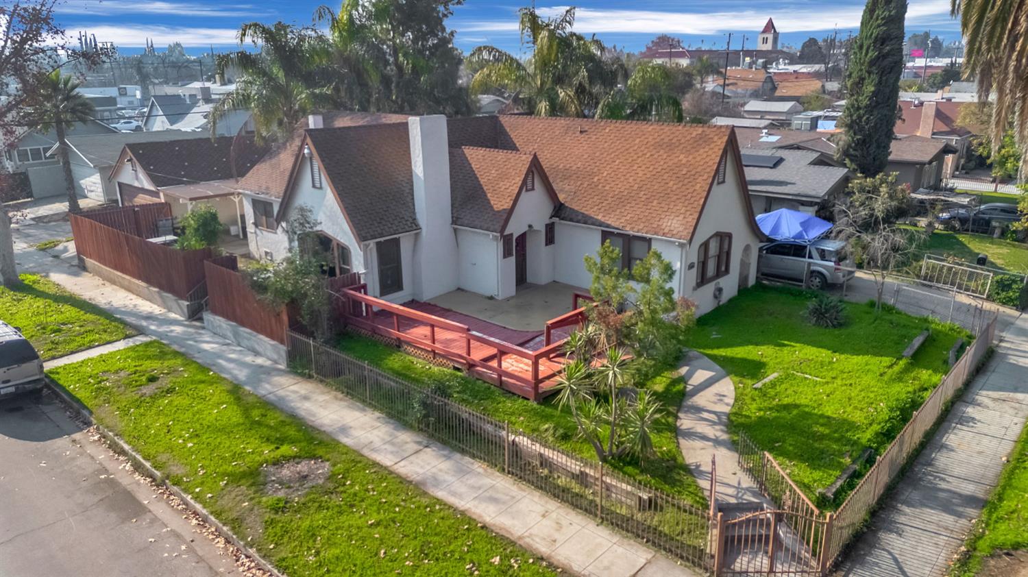 4546 E Iowa Ave, Fresno, CA 93702