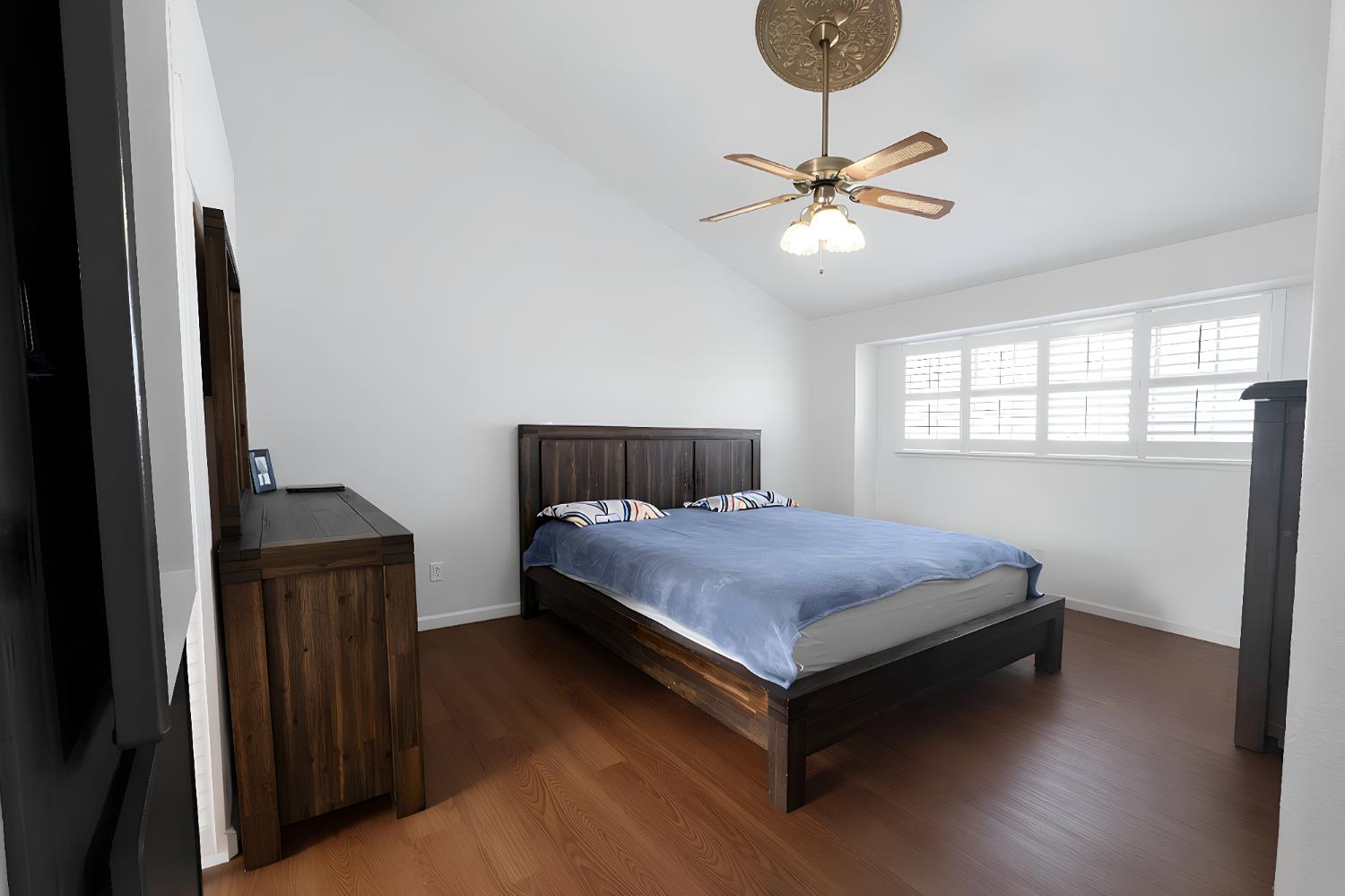 1815 E Frederick, Fresno, CA 93720