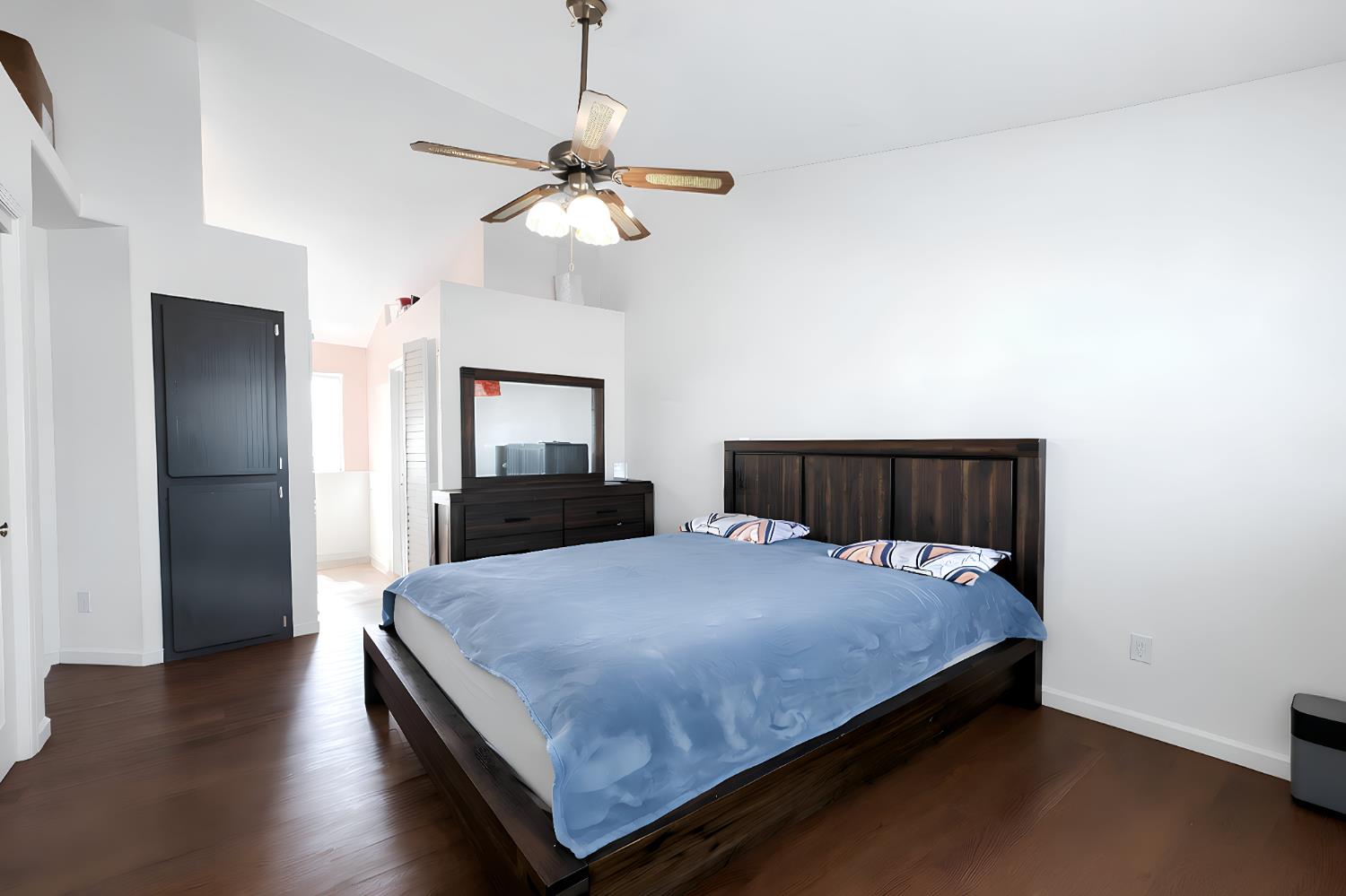 1815 E Frederick, Fresno, CA 93720