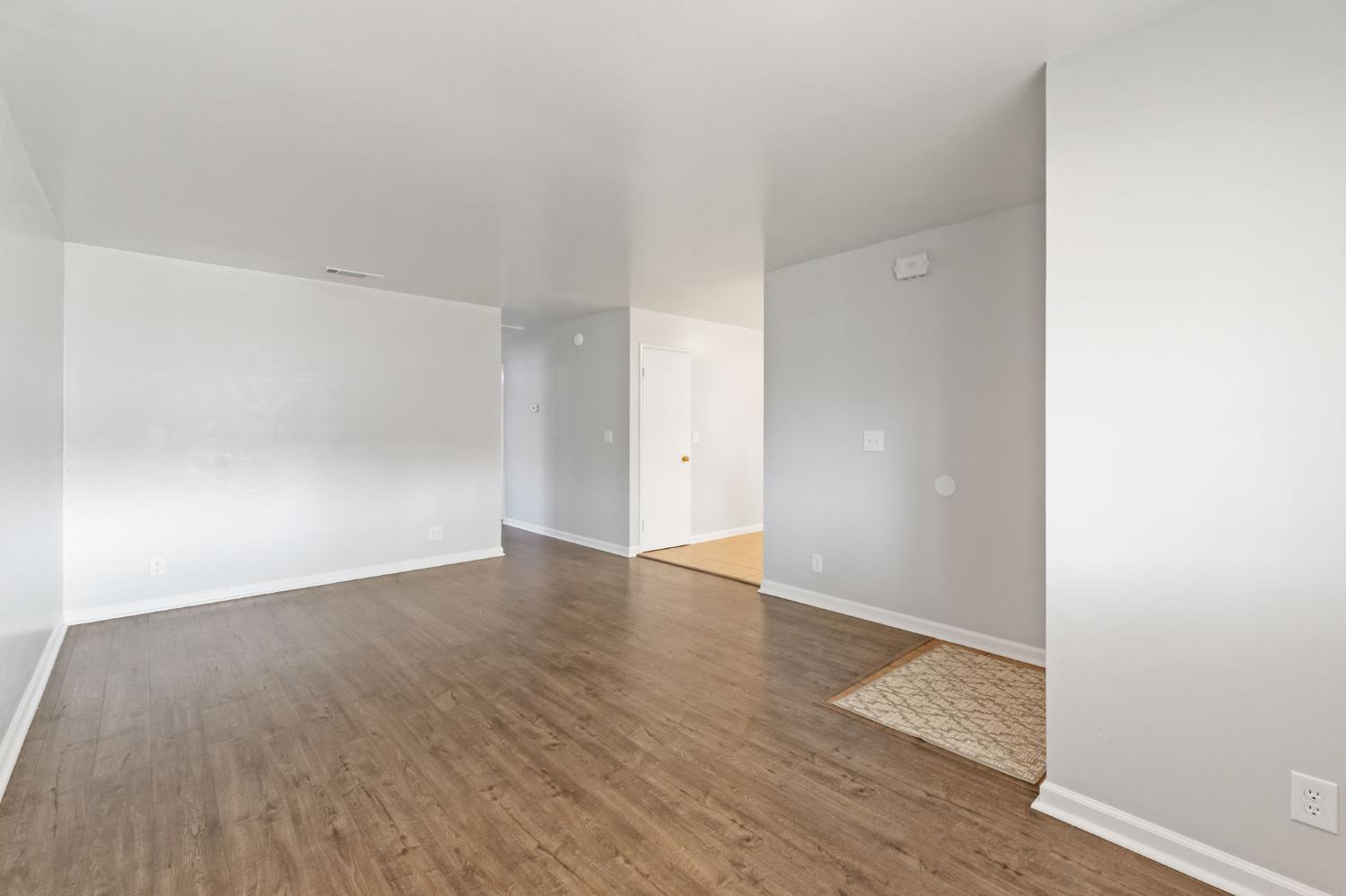 4142 W Cambridge Ave, Visalia, CA 93277