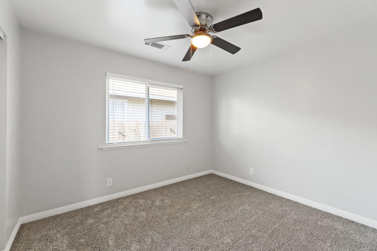 4142 W Cambridge Ave, Visalia, CA 93277