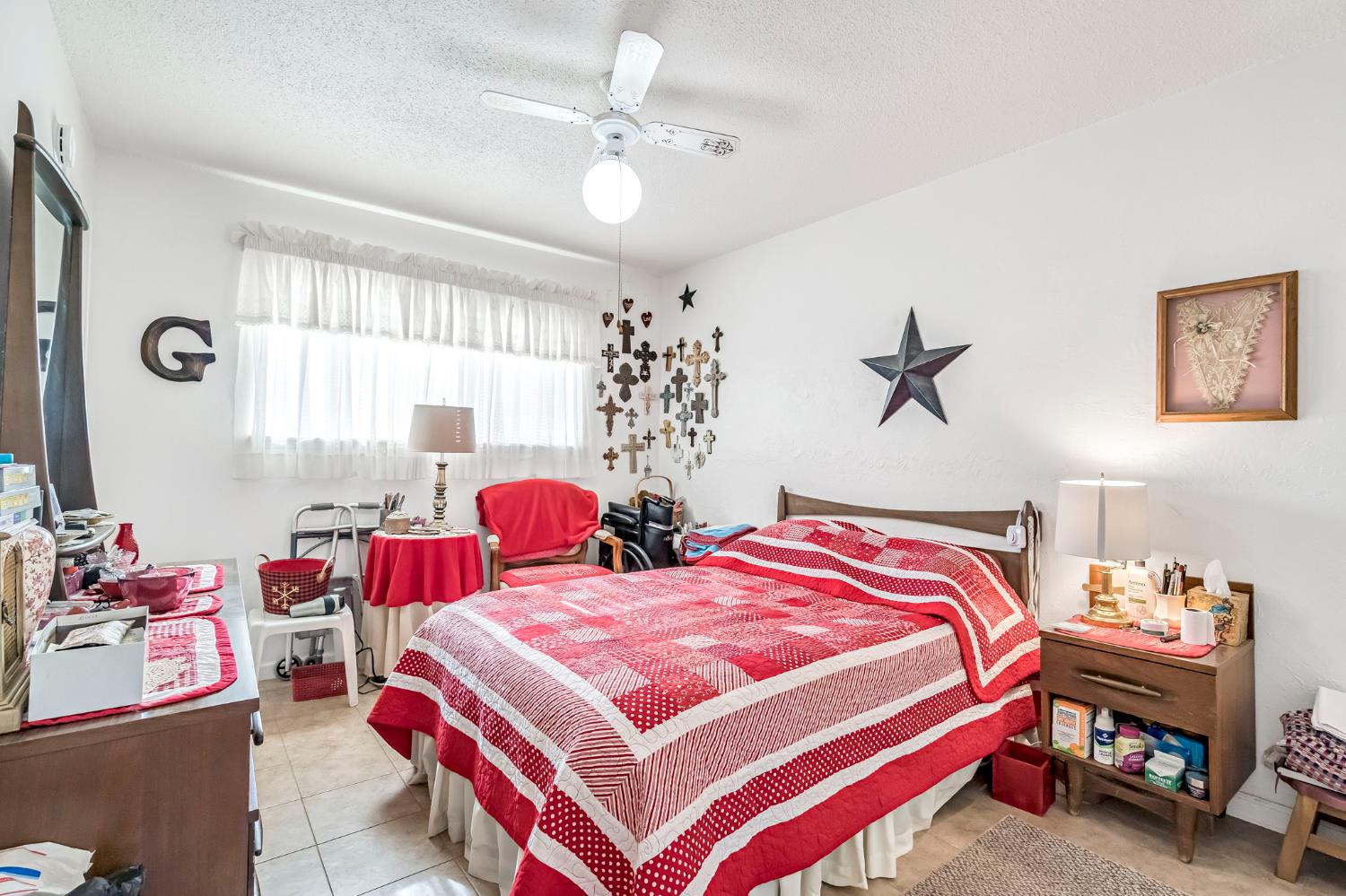 2515 W Lansing Way, Fresno, CA 93705