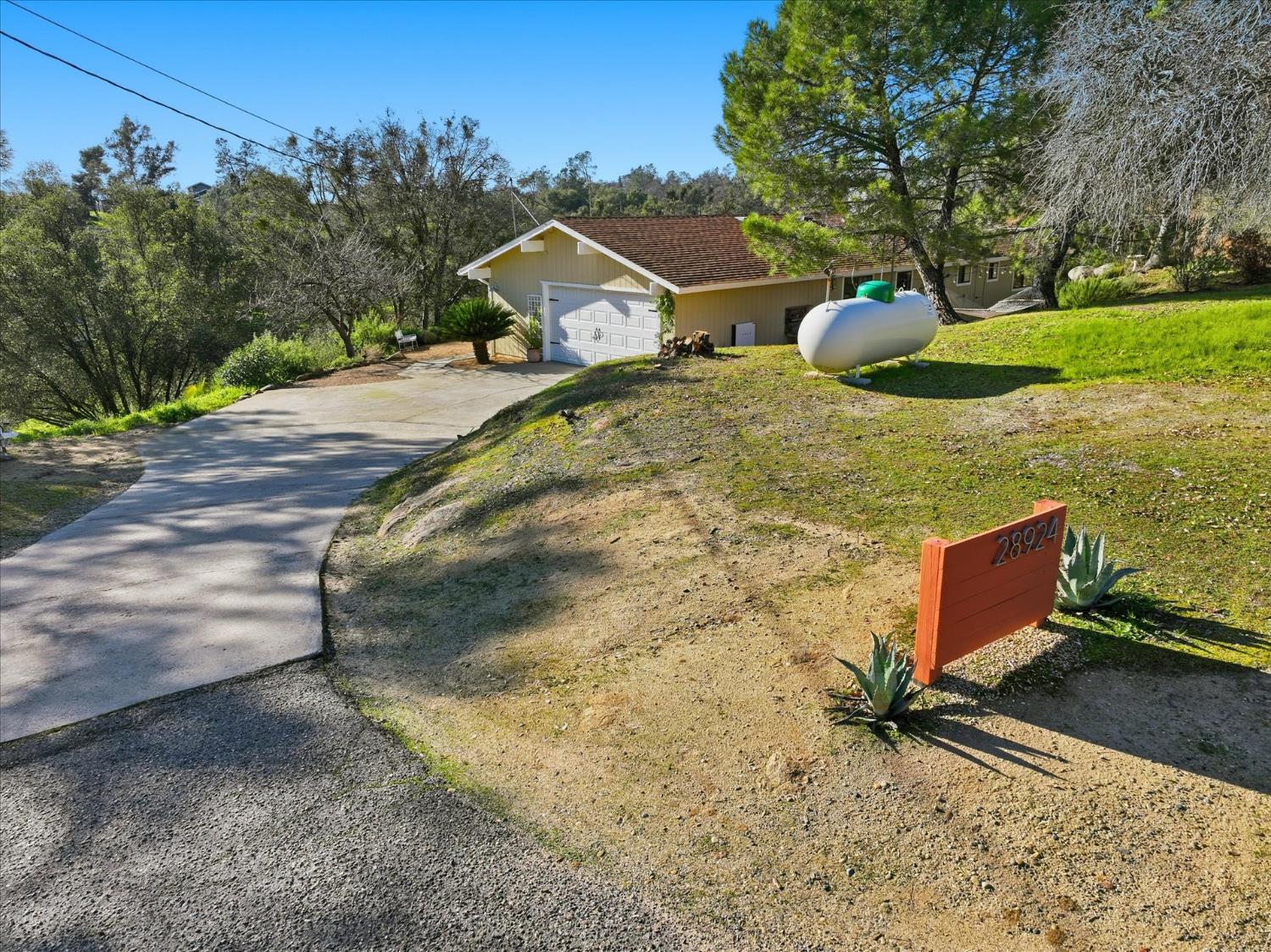 28924 Limestone Way, Coarsegold, CA 93614