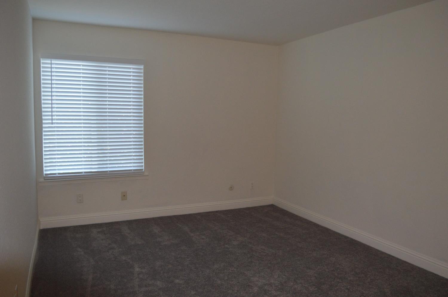 2881 Huntington Blvd #235, Fresno, CA 93721