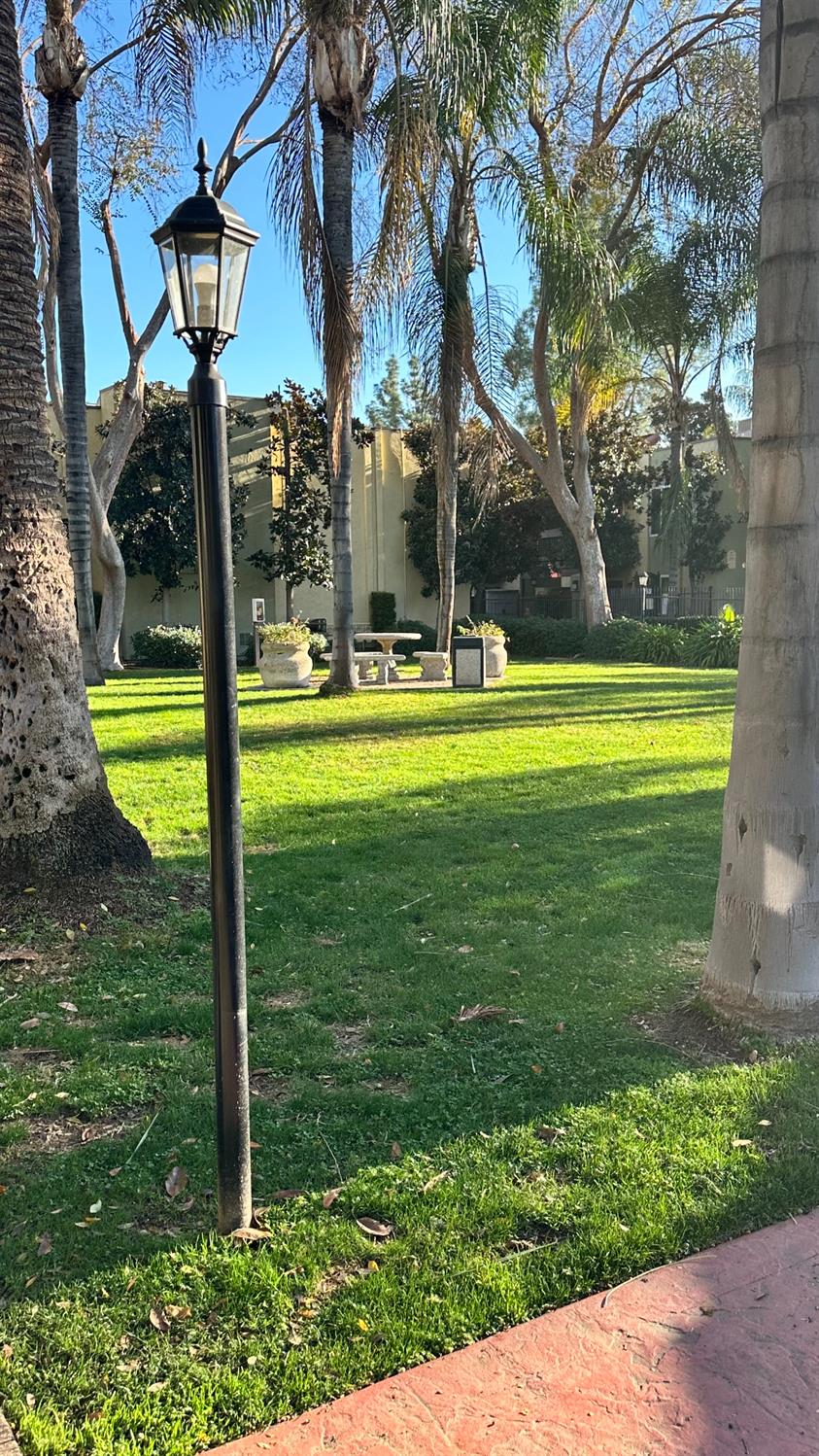 2881 Huntington Blvd #235, Fresno, CA 93721