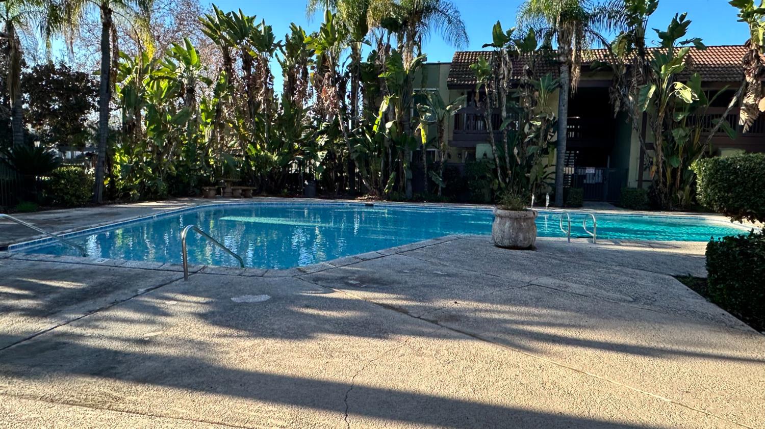 2881 Huntington Blvd #235, Fresno, CA 93721