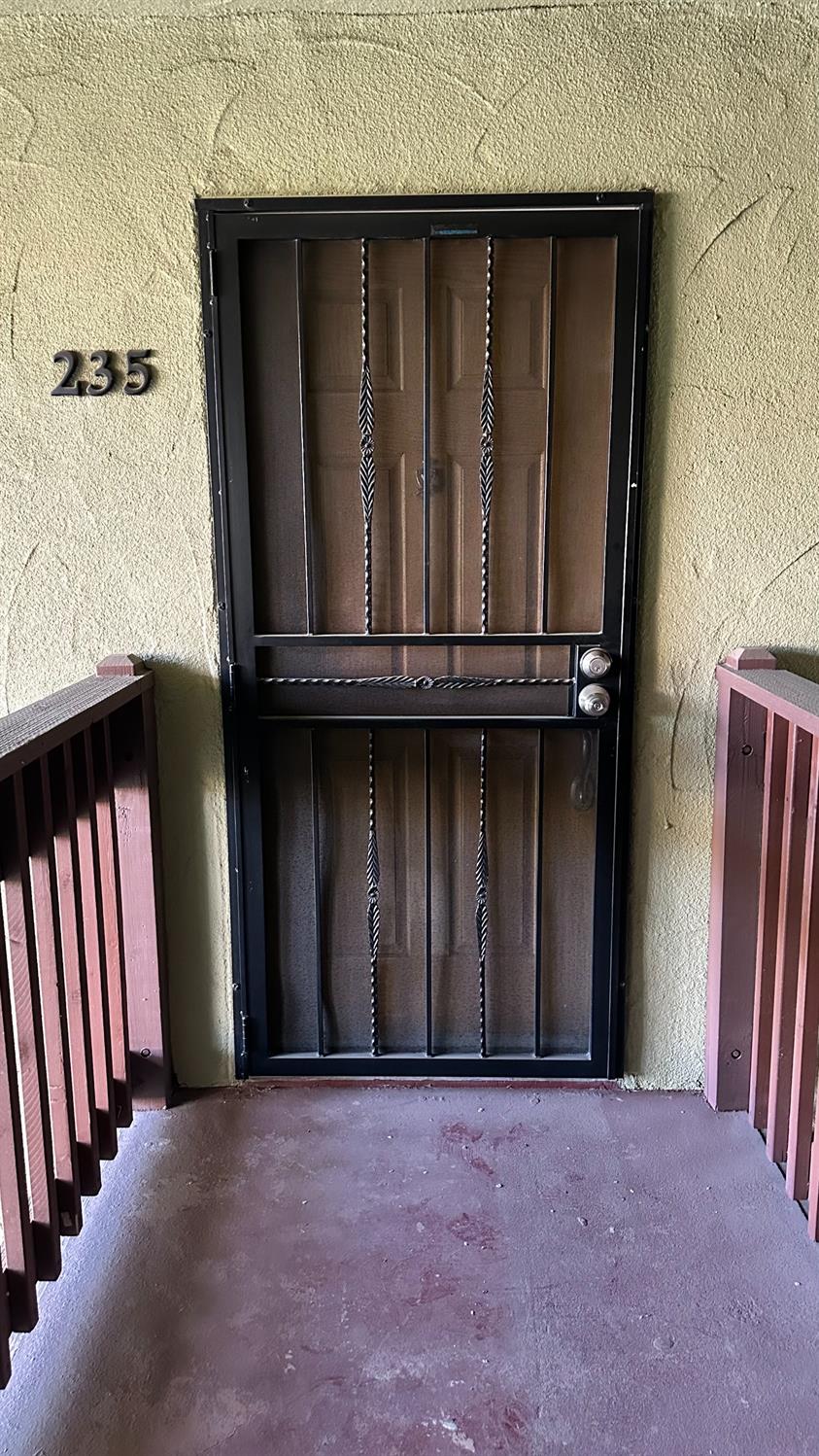 2881 Huntington Blvd #235, Fresno, CA 93721