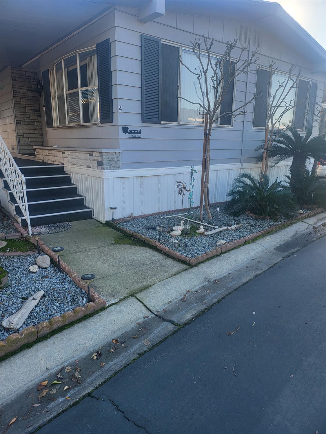 336 E Alluvial Ave #SPC 4, Fresno, CA 93720