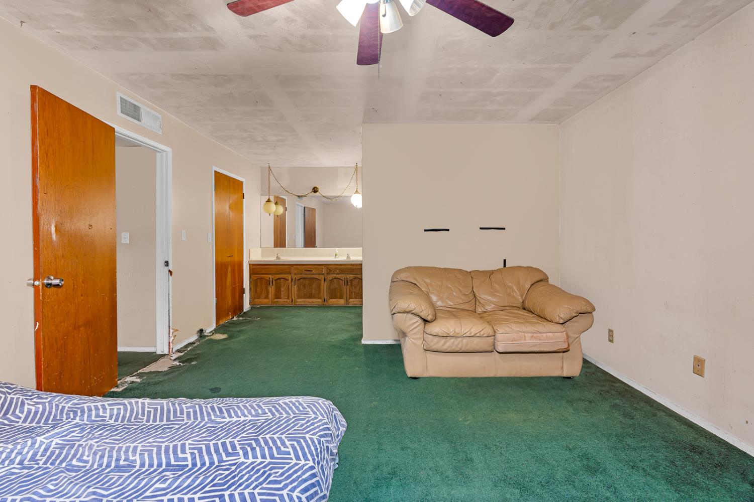 2160 3Rd St, Sanger, CA 93657