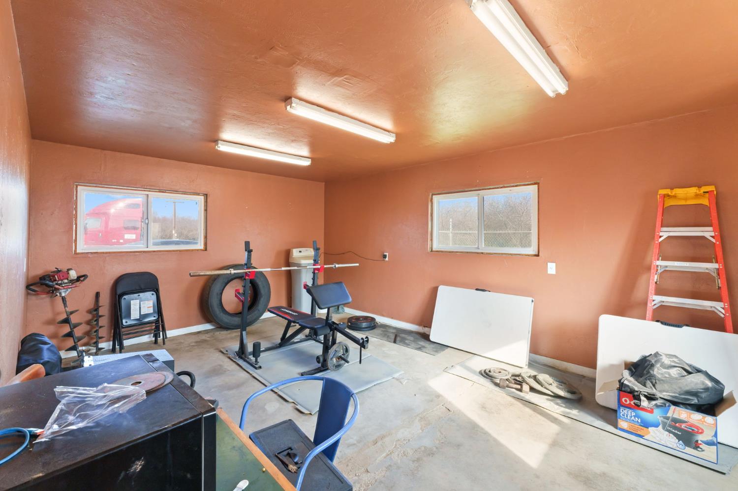 3708 W North Ave, Fresno, CA 93706