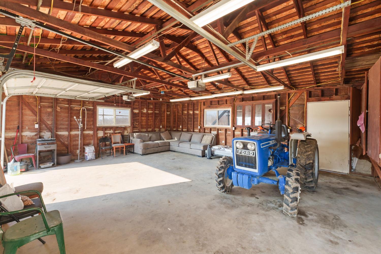 3708 W North Ave, Fresno, CA 93706