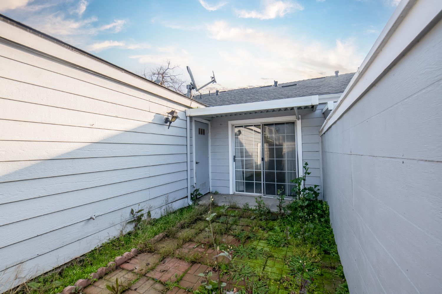 1423 Plymouth Rock Way, Clovis, CA 93612