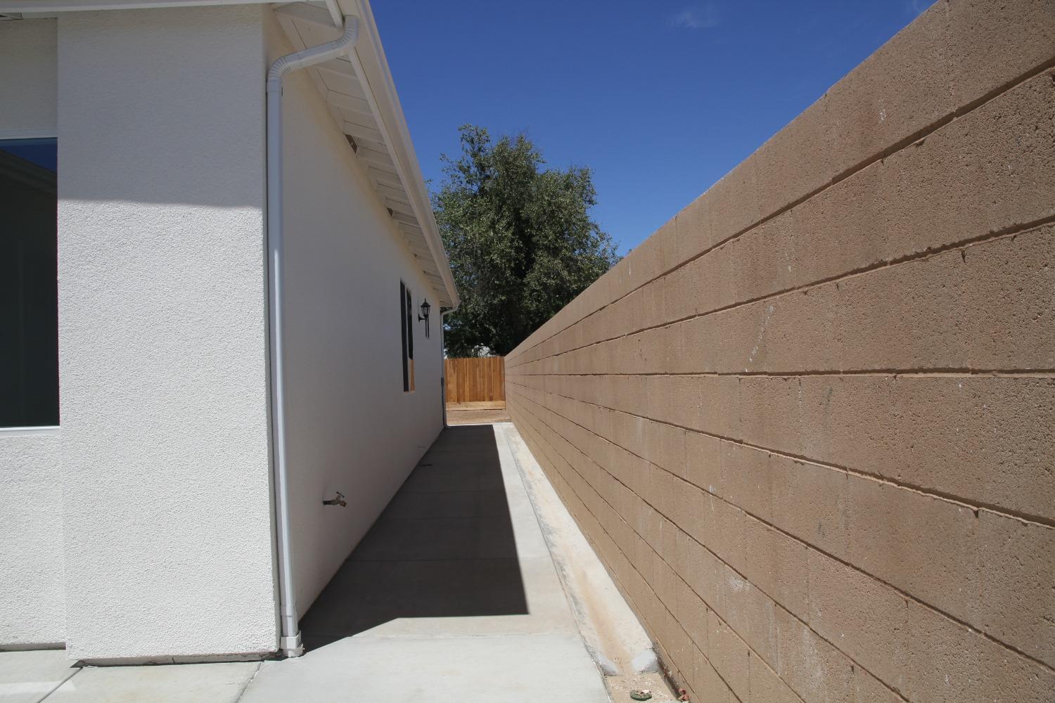 728 W Vassar, Fresno, CA 93705