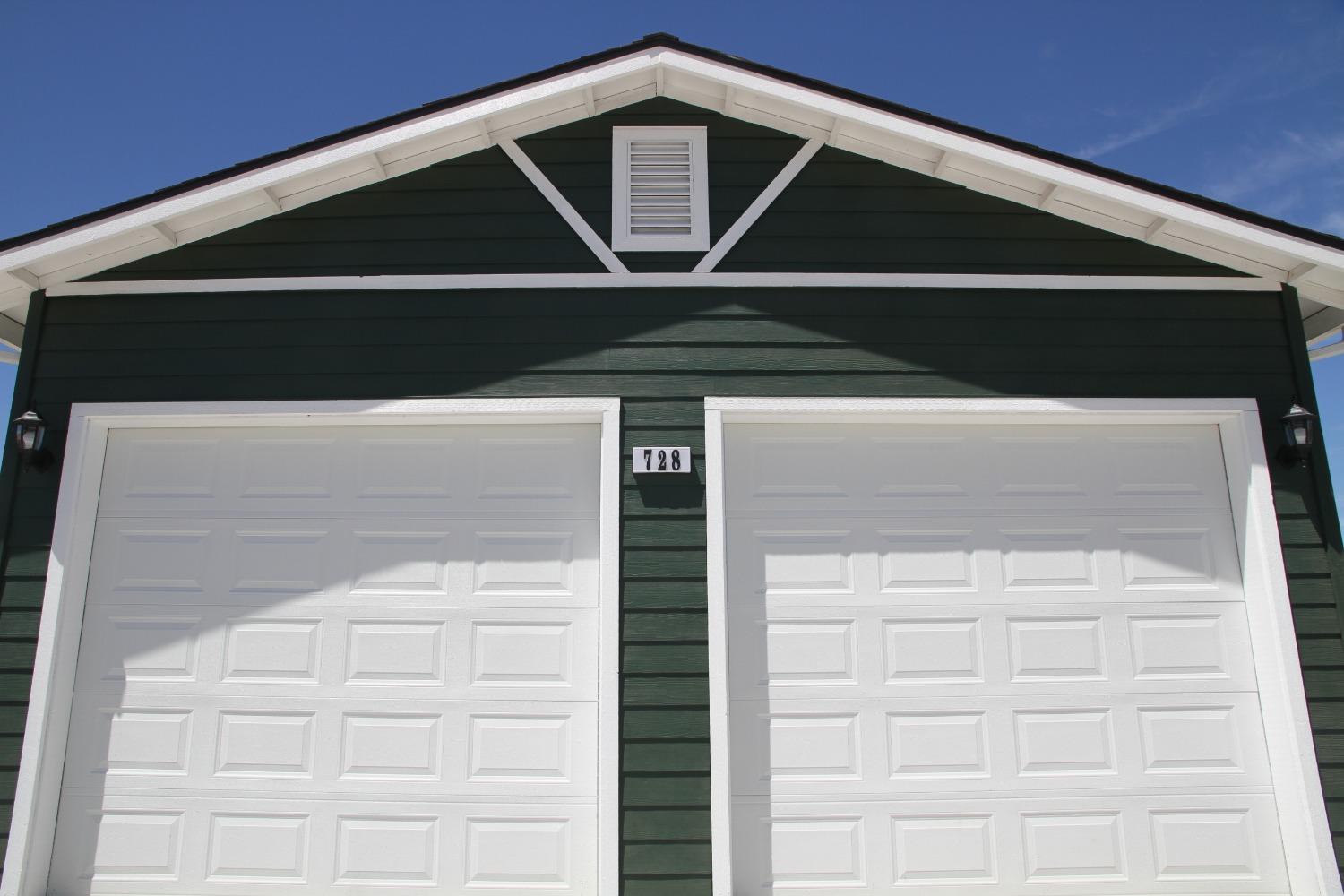 728 W Vassar, Fresno, CA 93705