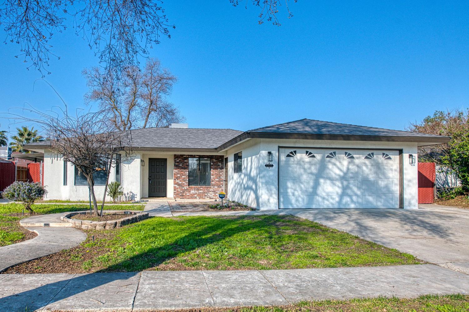 5901 E Madison Ave, Fresno, CA 93727
