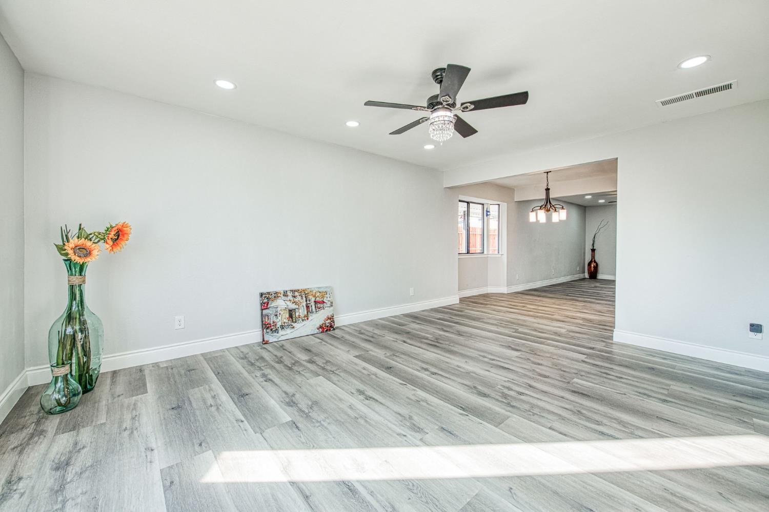 5901 E Madison Ave, Fresno, CA 93727