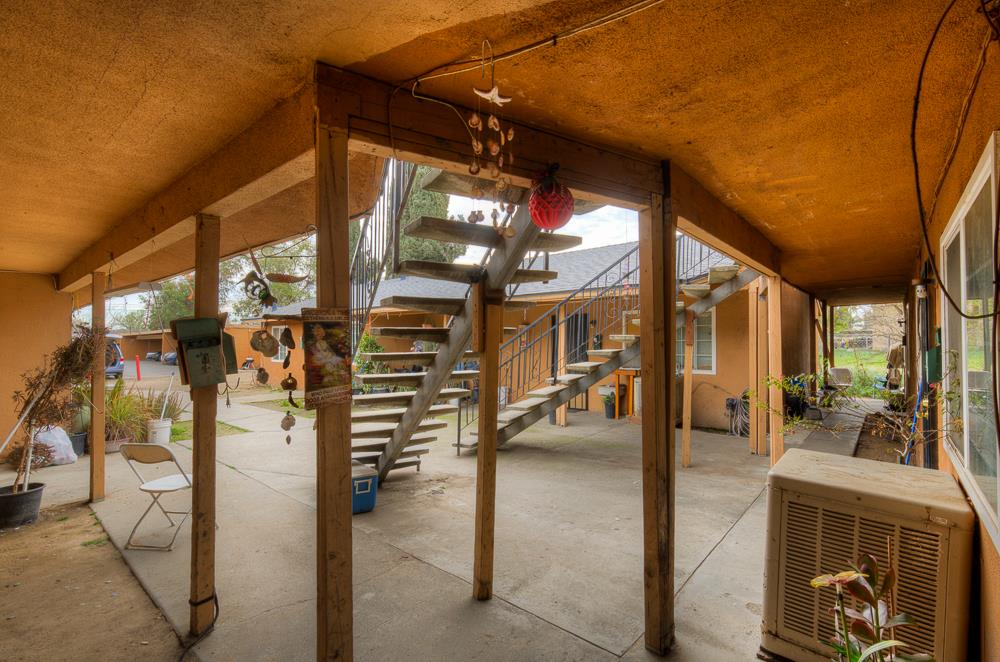 1275 N 8Th St, Fresno, CA 93703