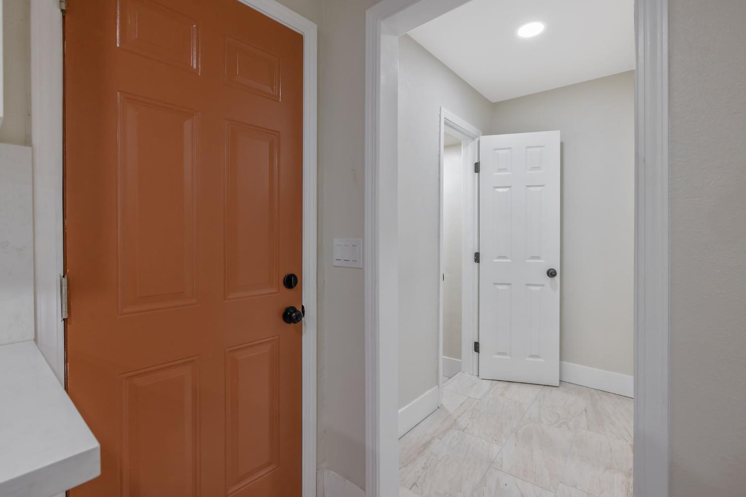 600 E Tulare St, Avenal, CA 93204