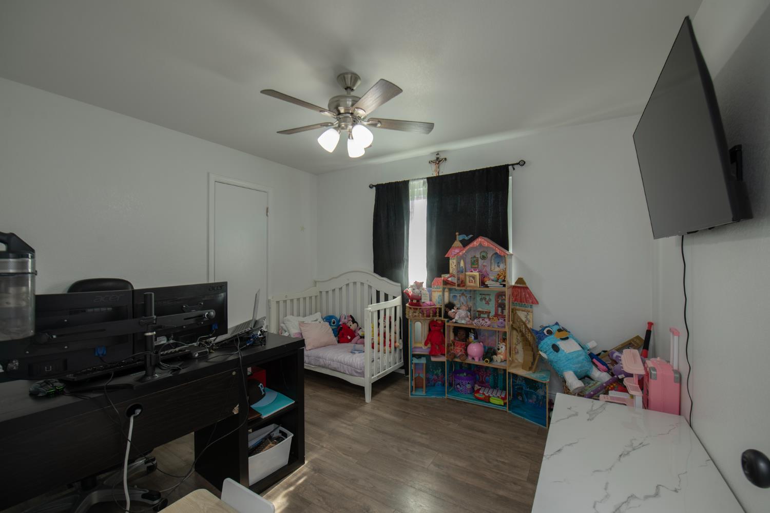 21096 E Weldon Ave, Sanger, CA 93657