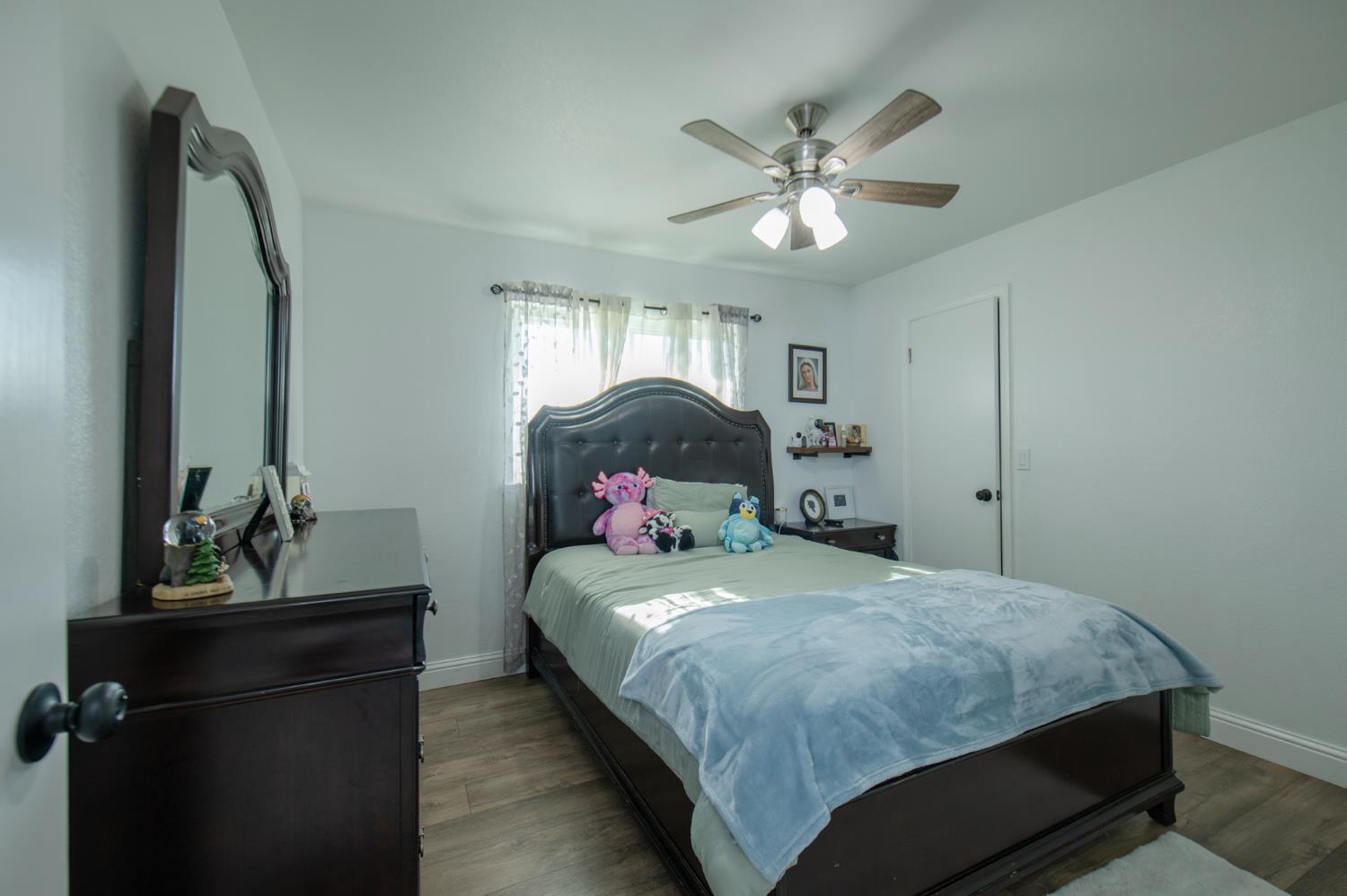 21096 E Weldon Ave, Sanger, CA 93657