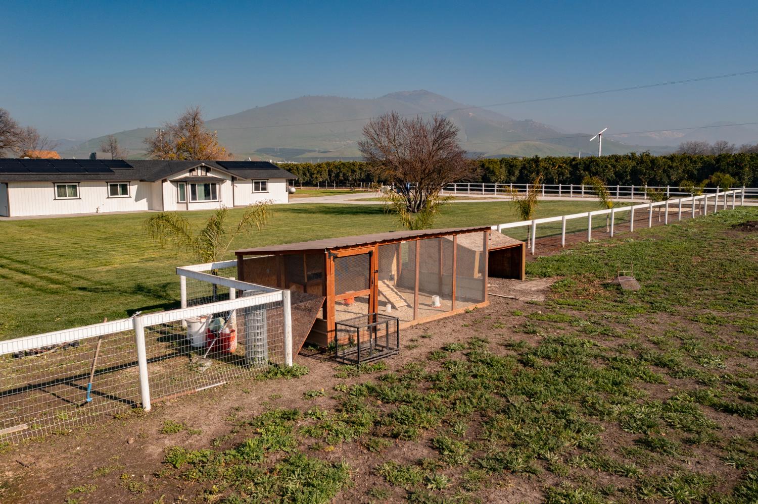 21096 E Weldon Ave, Sanger, CA 93657