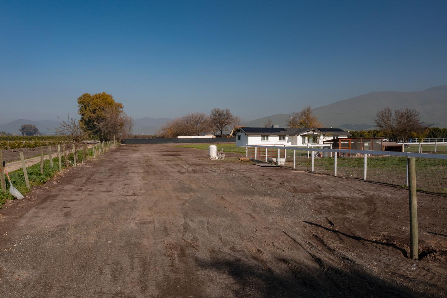 21096 E Weldon Ave, Sanger, CA 93657