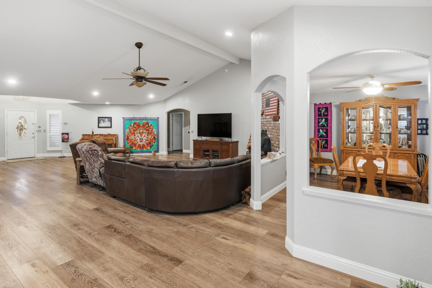 2651 19th Ave, Kingsburg, CA 93631