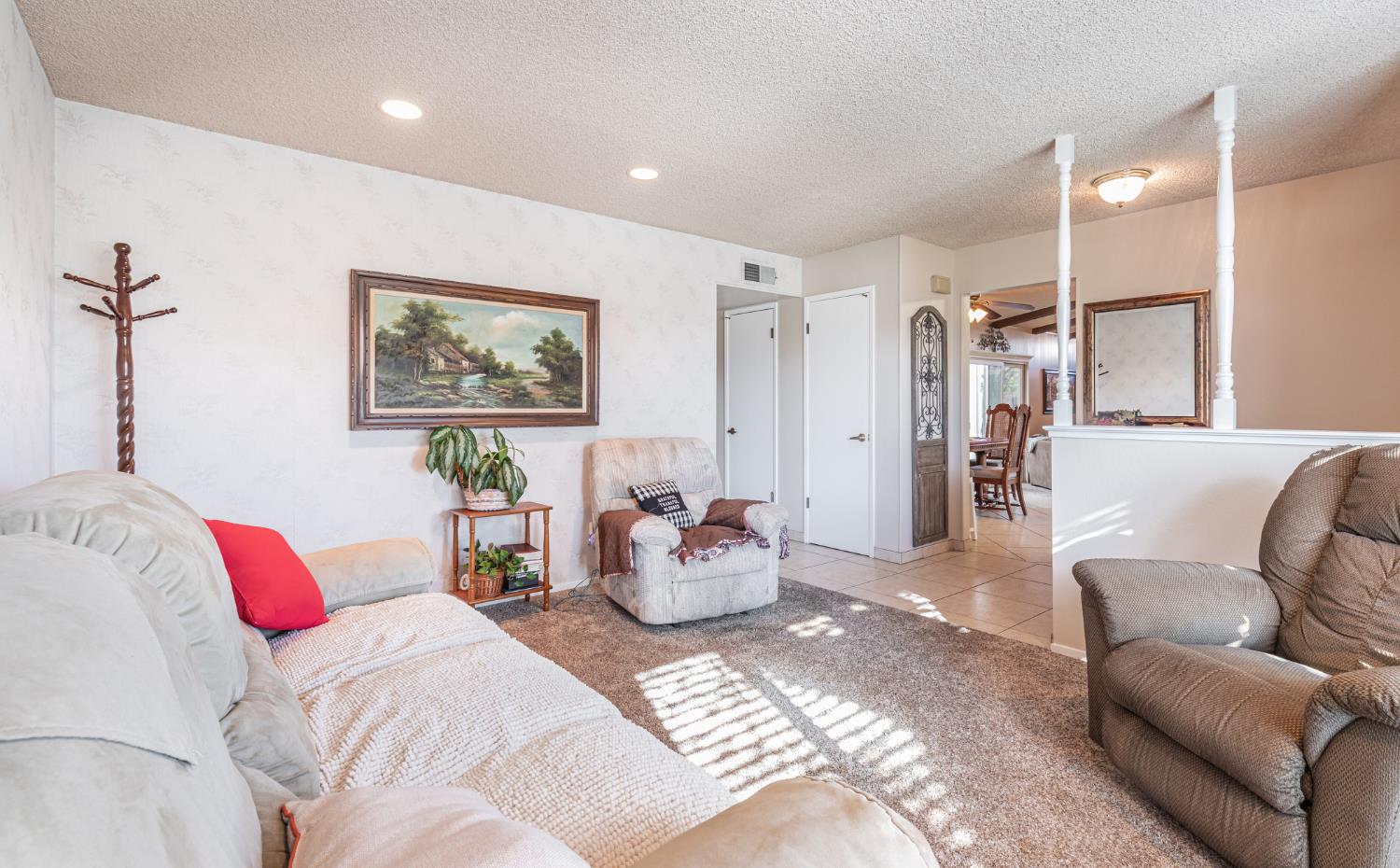 1707 Gettysburg Ave, Clovis, CA 93611