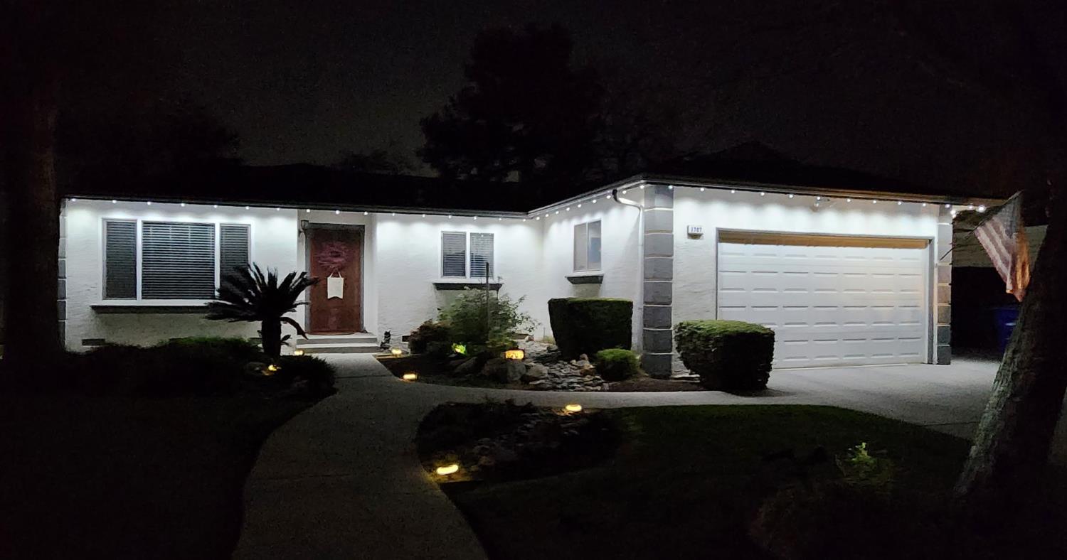 1707 Gettysburg Ave, Clovis, CA 93611