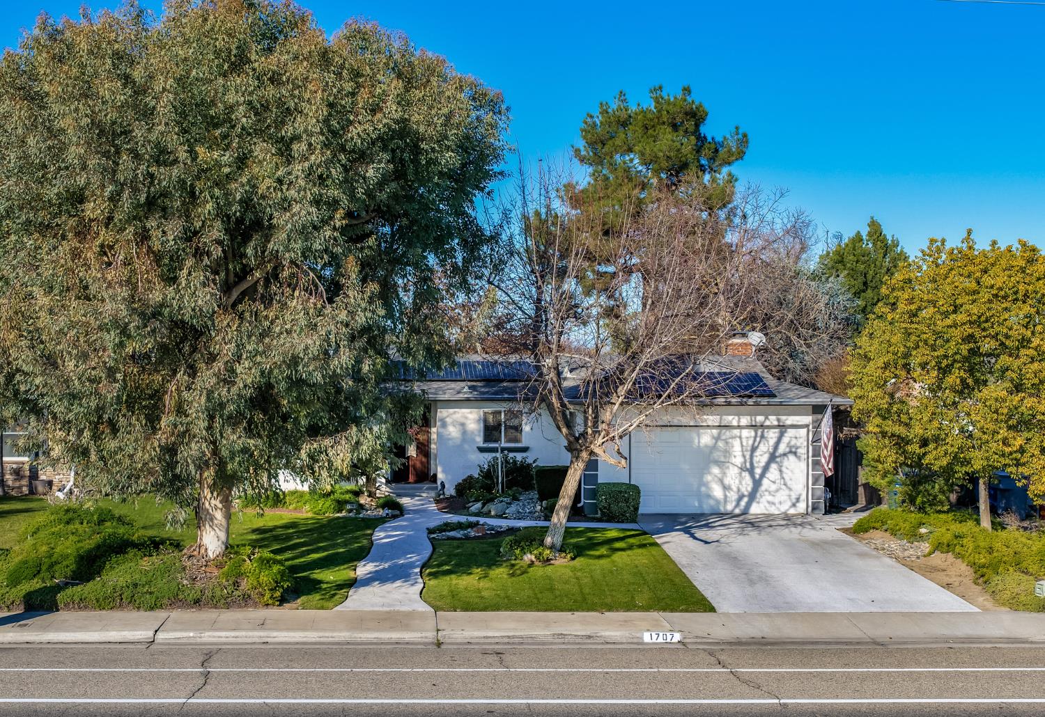 1707 Gettysburg Ave, Clovis, CA 93611