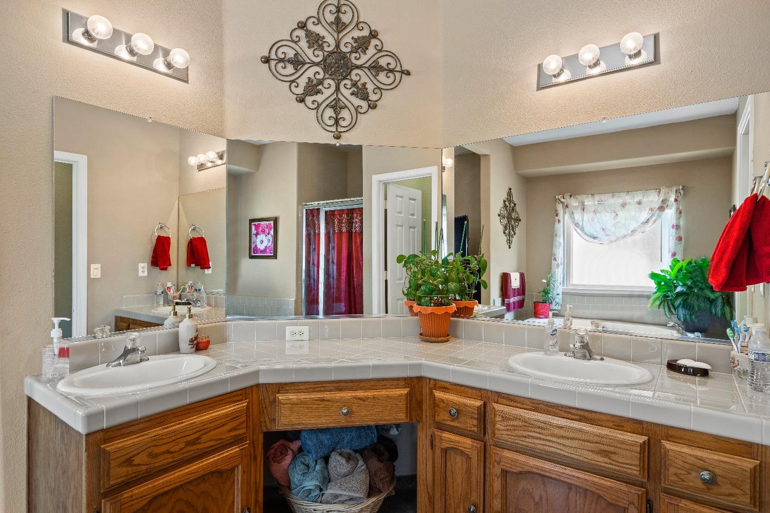 14193 W Mt Whitney Ave, Five Points, CA 93624