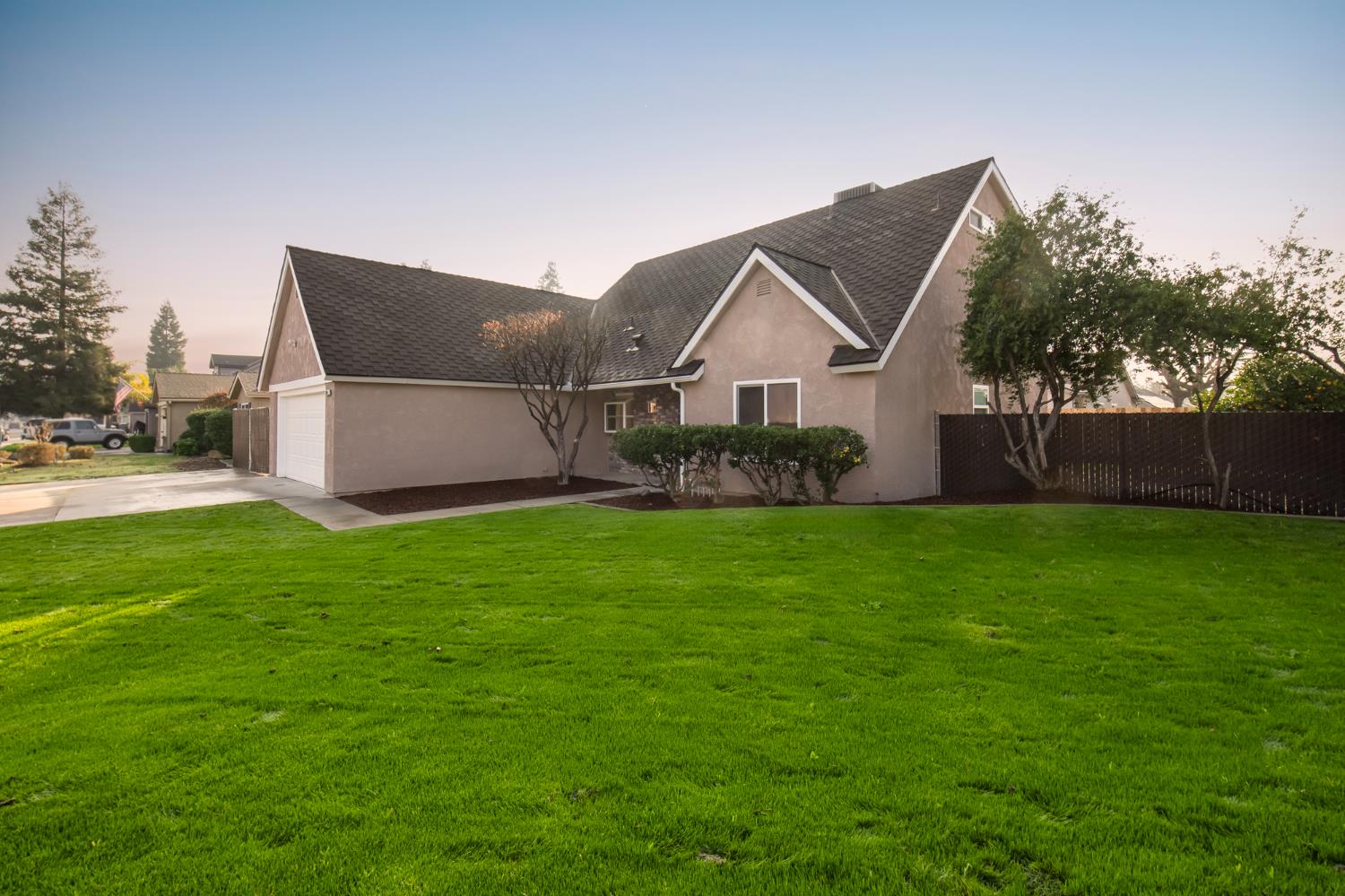 346 W Fremont Ave, Clovis, CA 93612