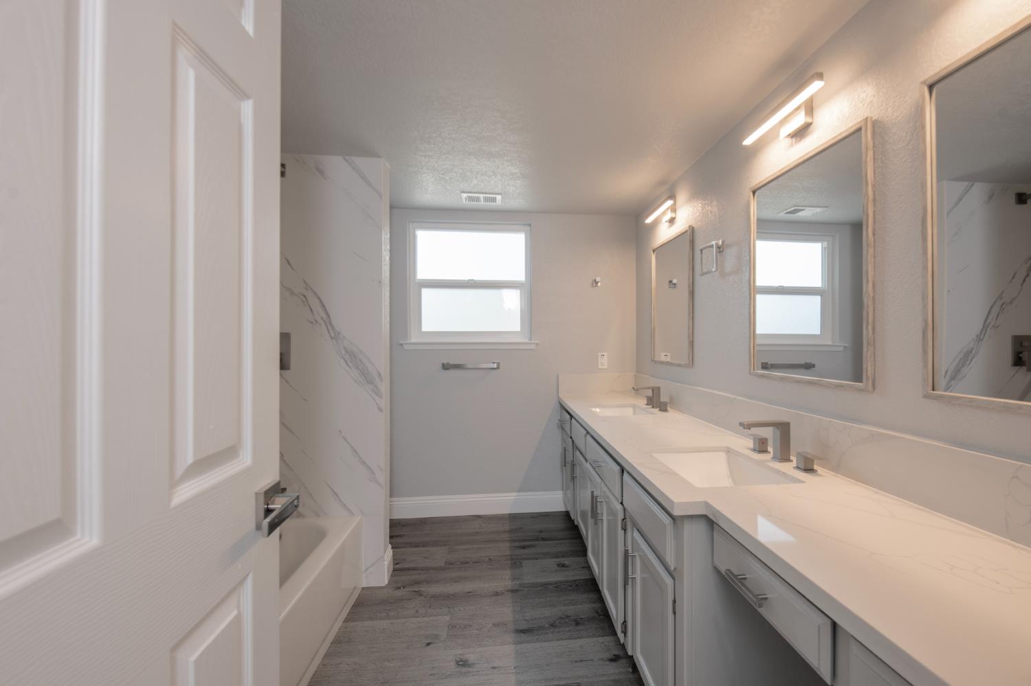 346 W Fremont Ave, Clovis, CA 93612