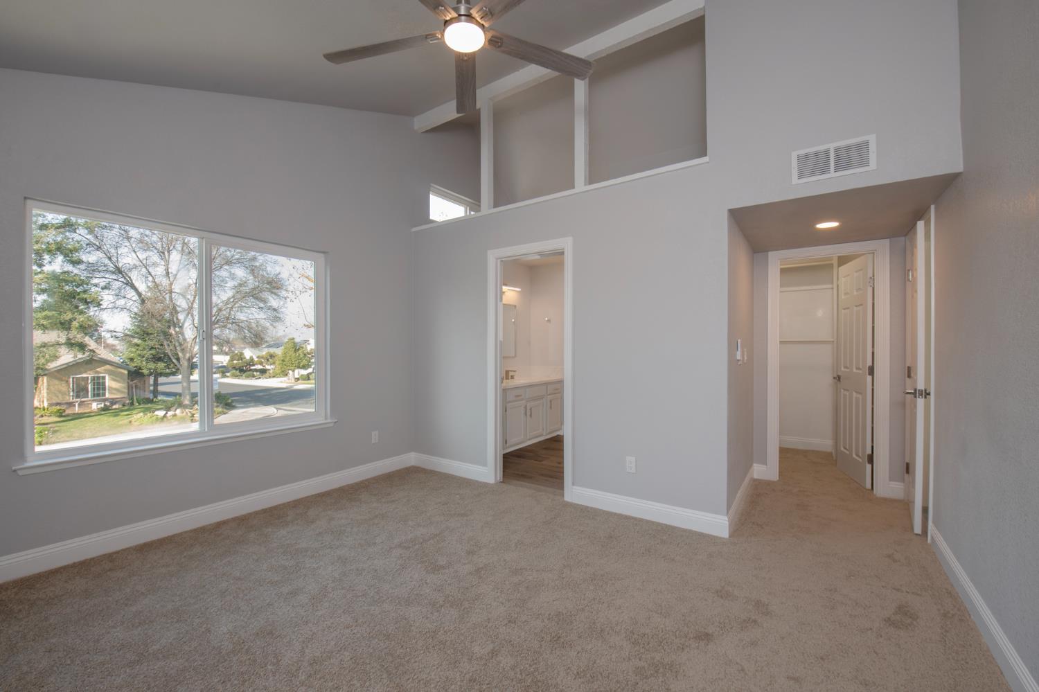 346 W Fremont Ave, Clovis, CA 93612