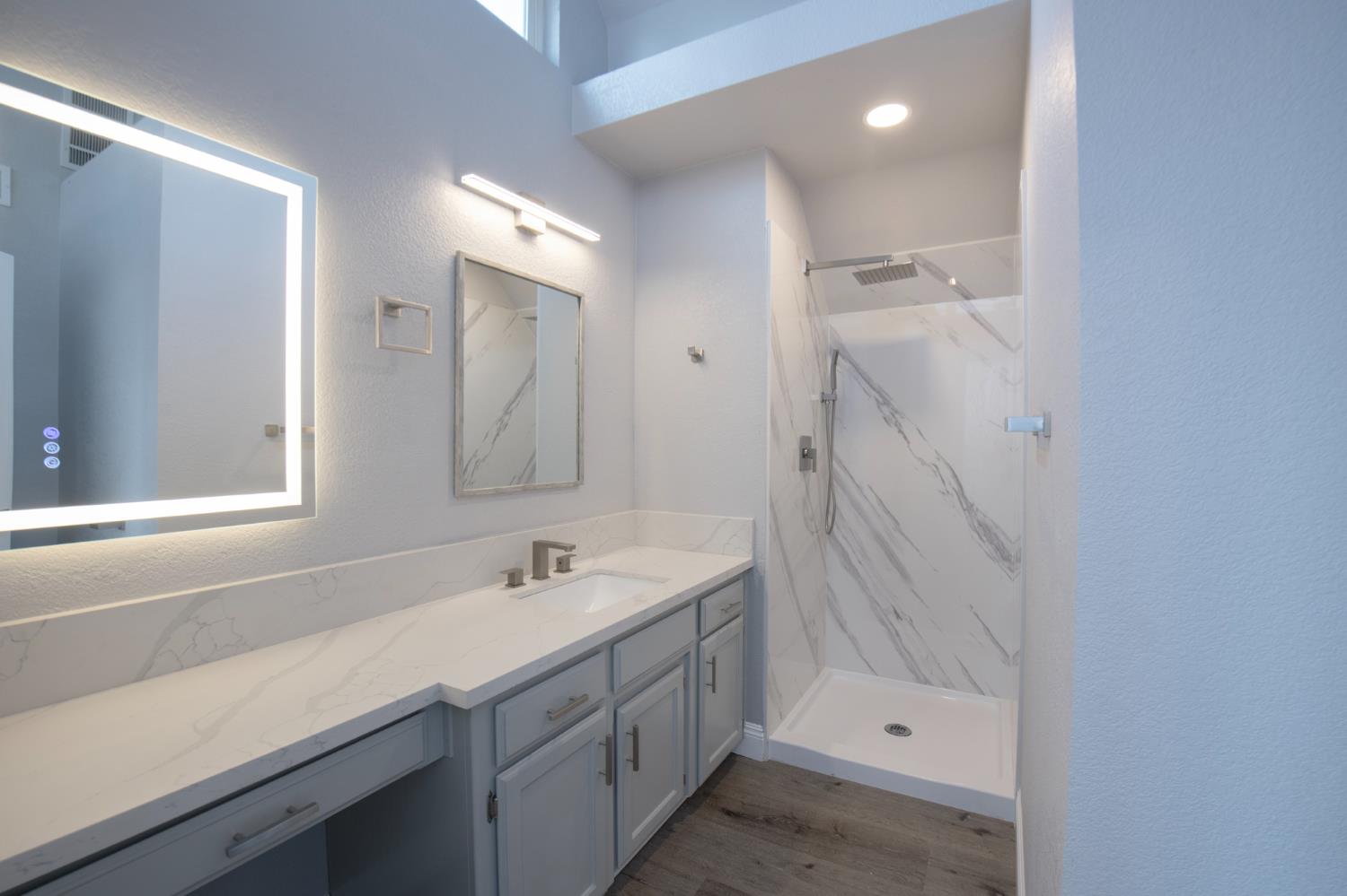 346 W Fremont Ave, Clovis, CA 93612