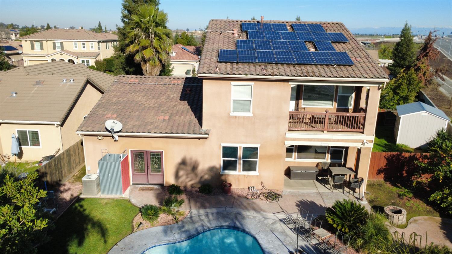 6411 W Dovewood Ln, Fresno, CA 93723