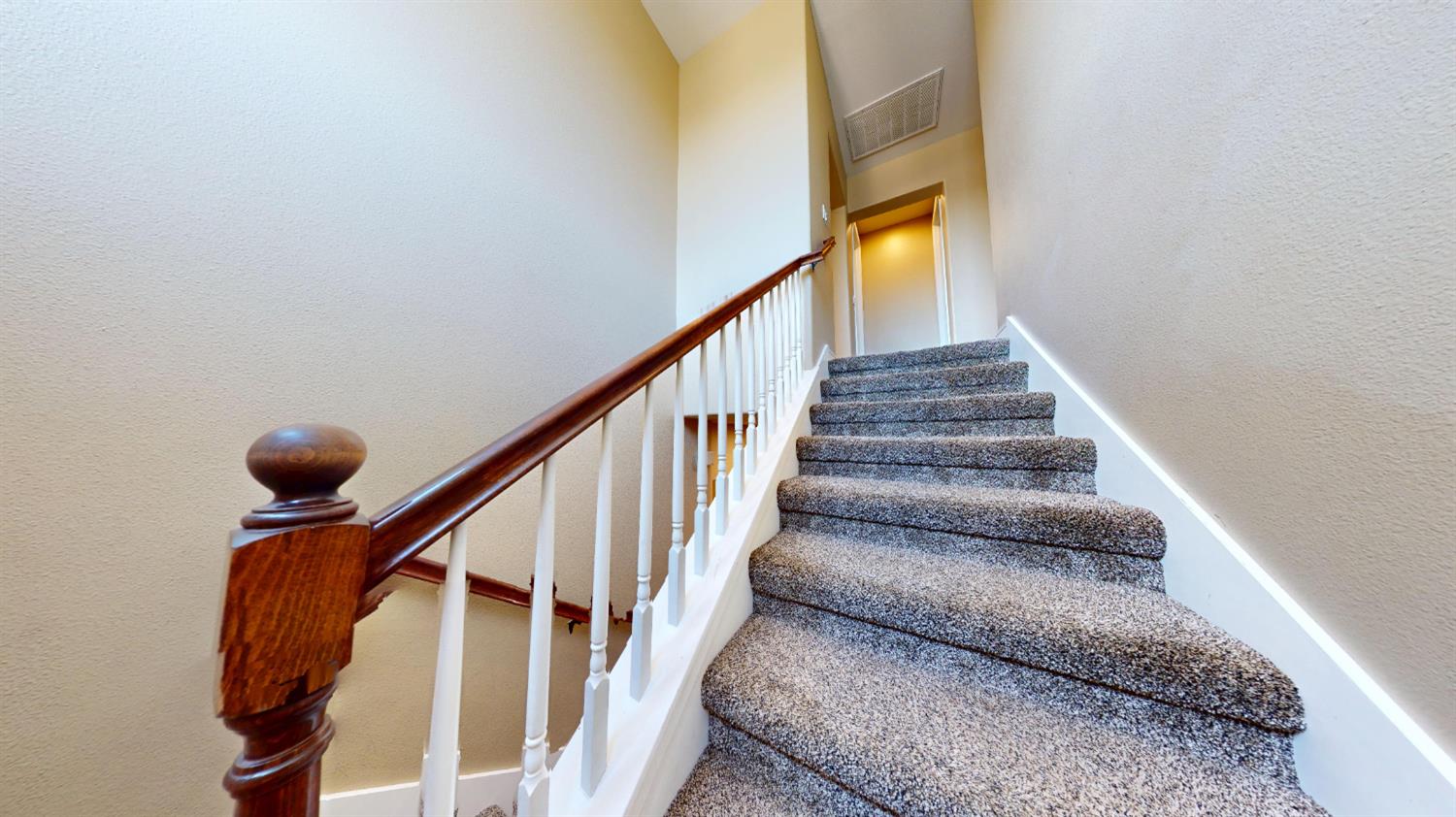 6411 W Dovewood Ln, Fresno, CA 93723