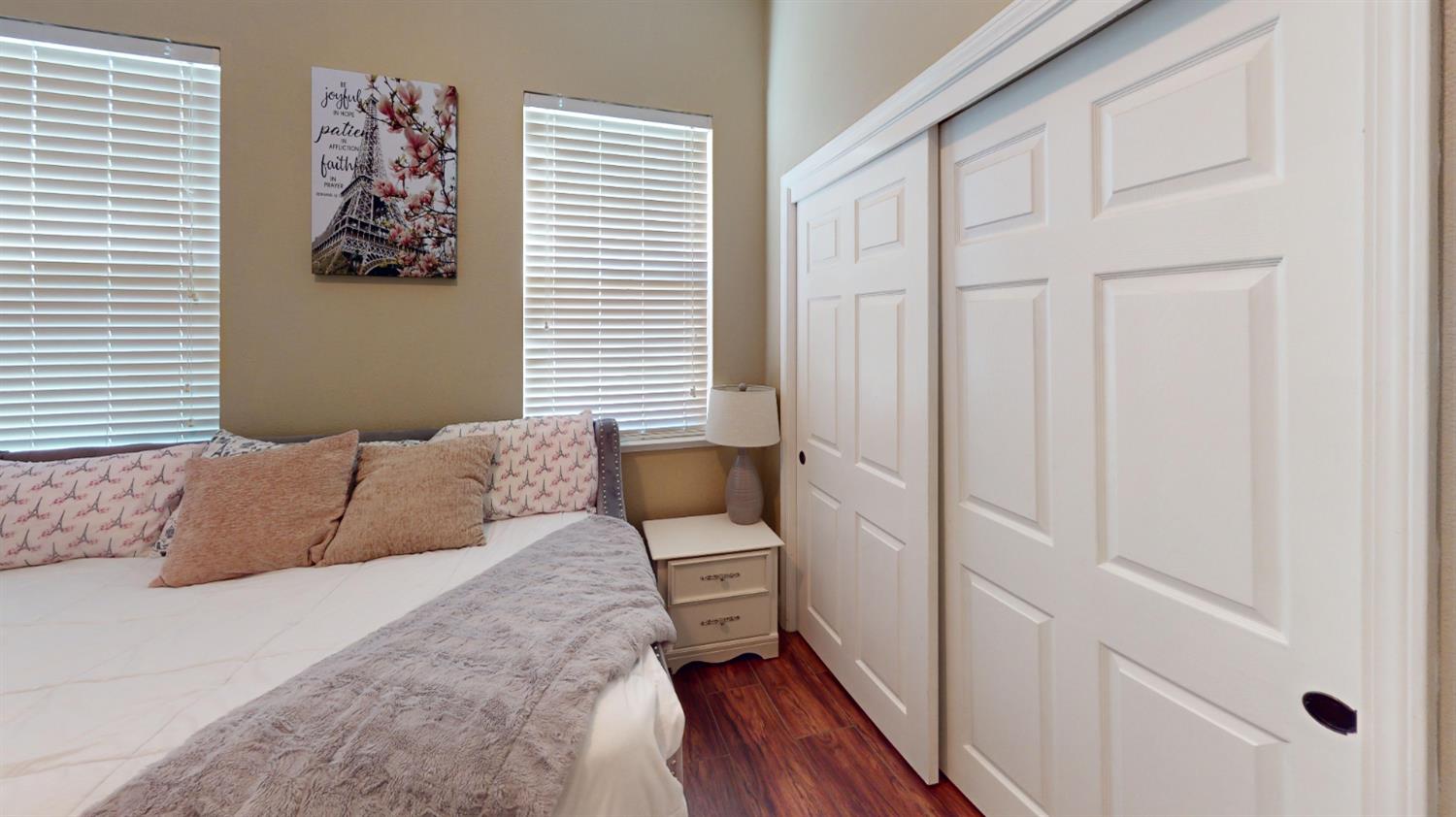 6411 W Dovewood Ln, Fresno, CA 93723