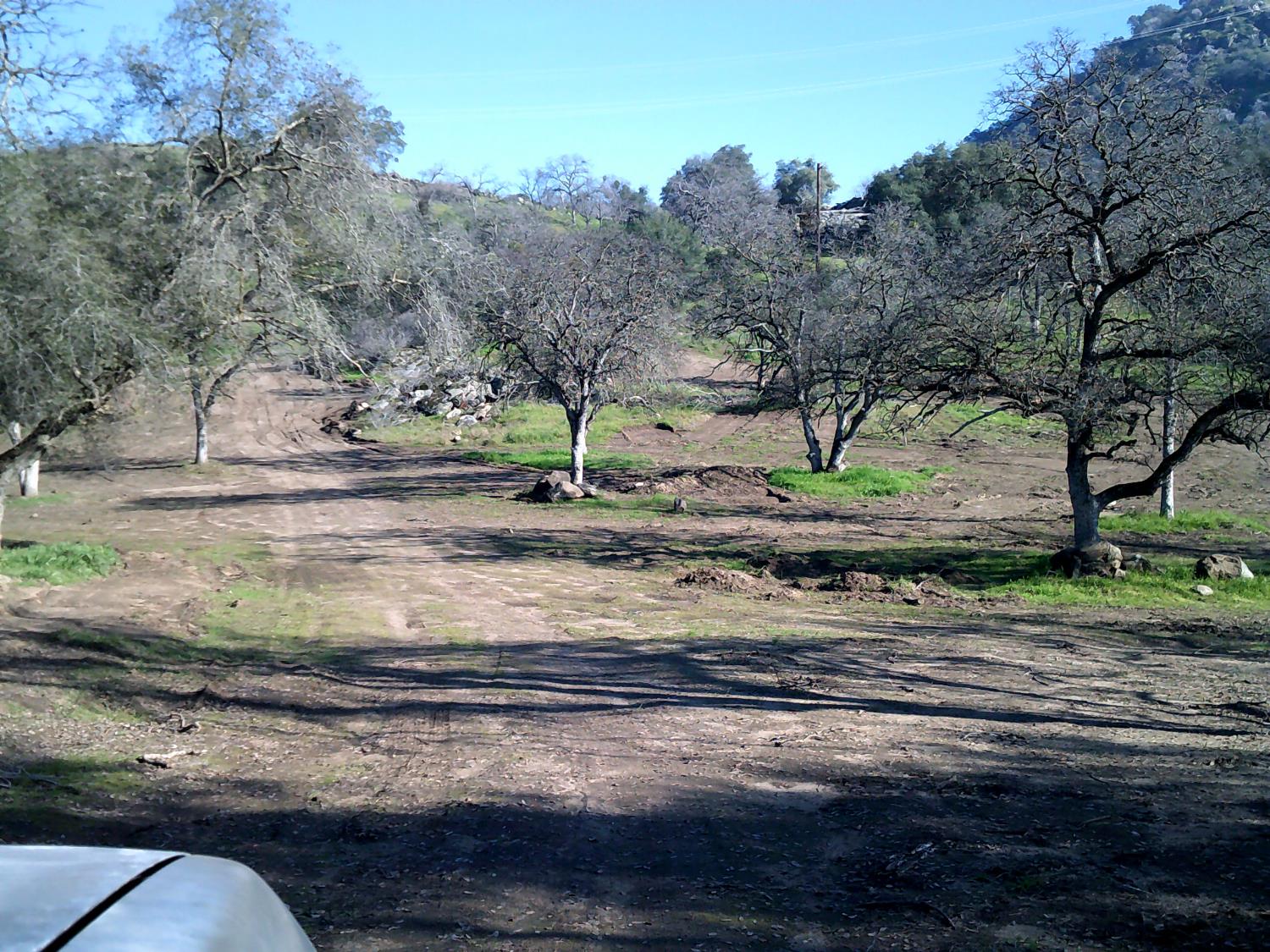 38949 Roundtree Ln, Yokuts Valley, CA 93675