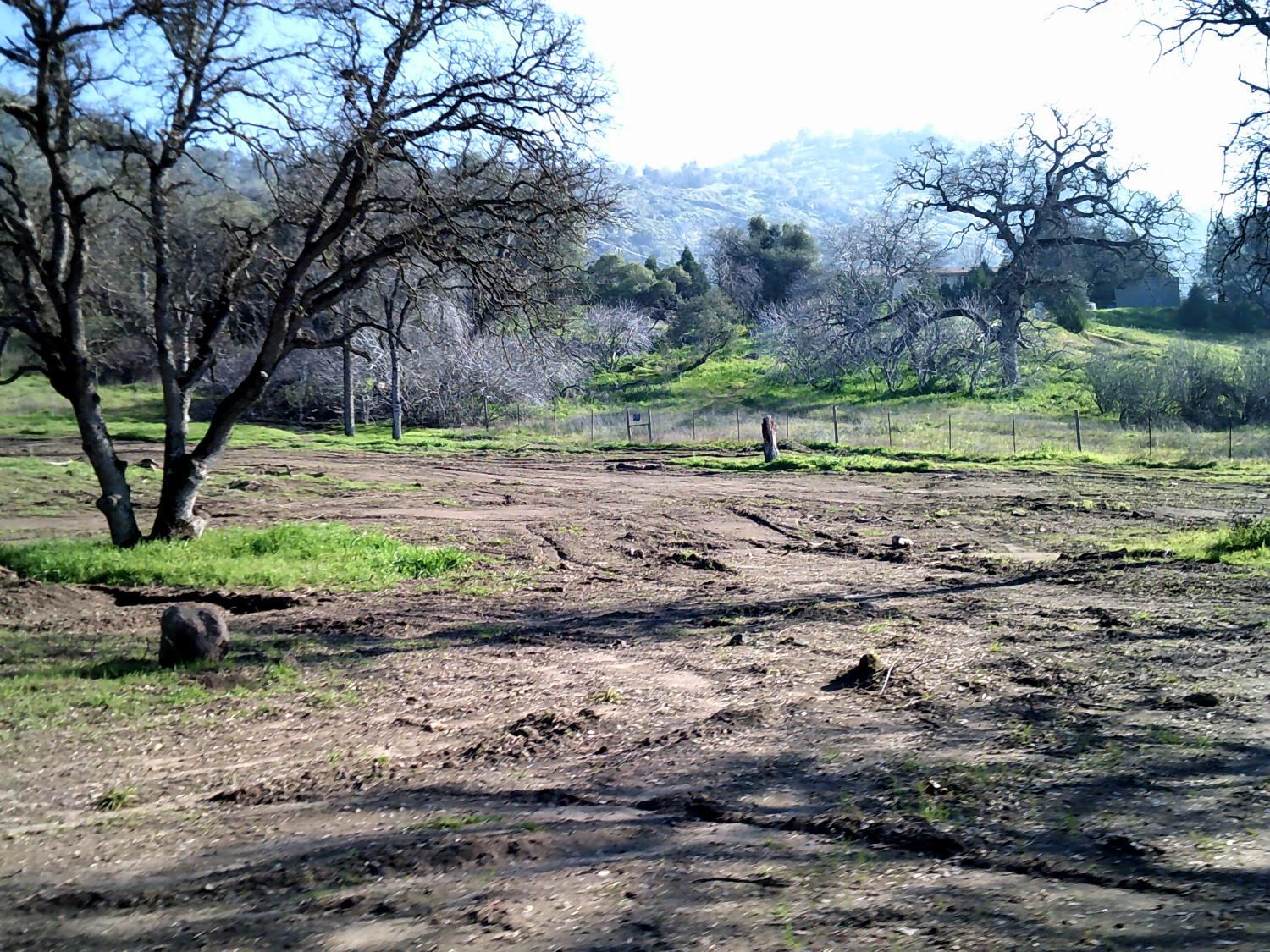 38949 Roundtree Ln, Yokuts Valley, CA 93675