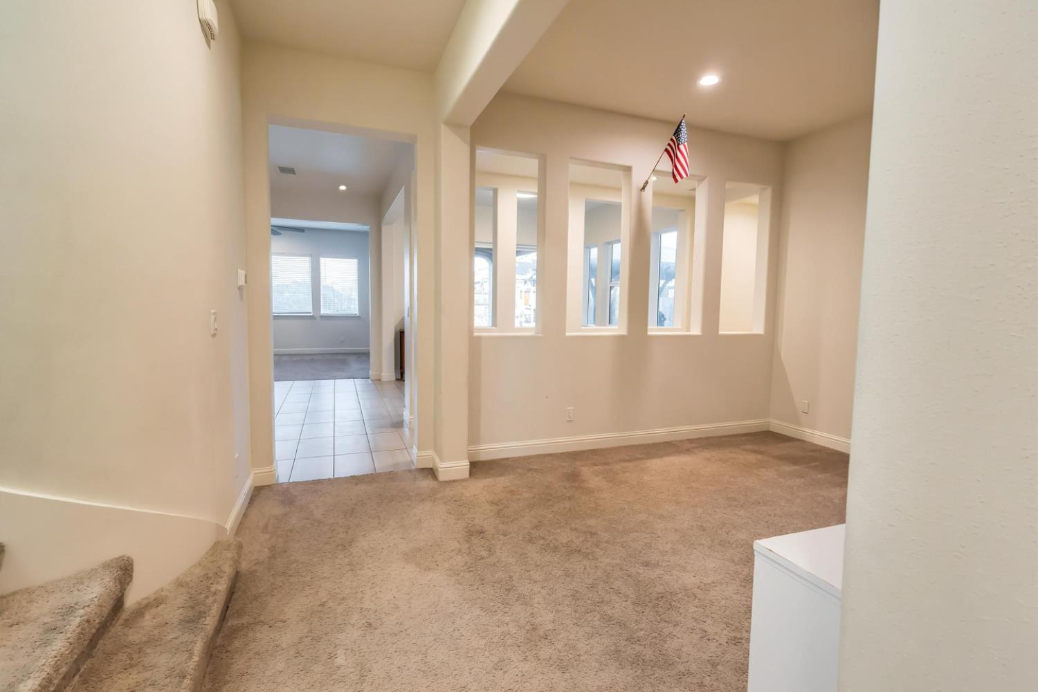 2051 Sierra Ave, Clovis, CA 93611