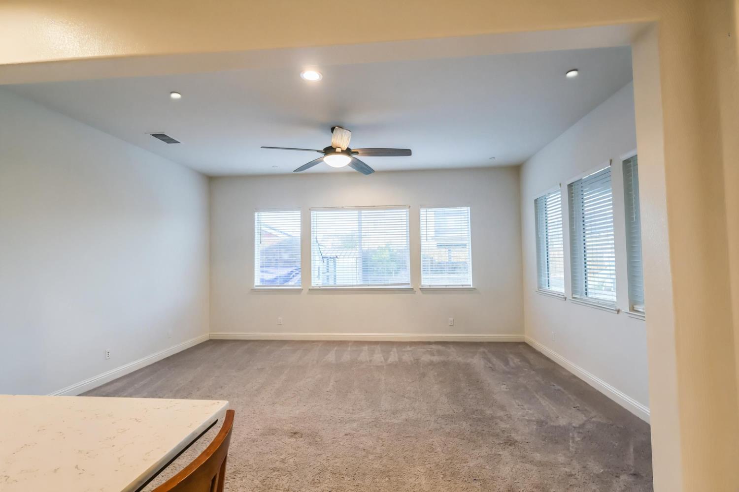 2051 Sierra Ave, Clovis, CA 93611