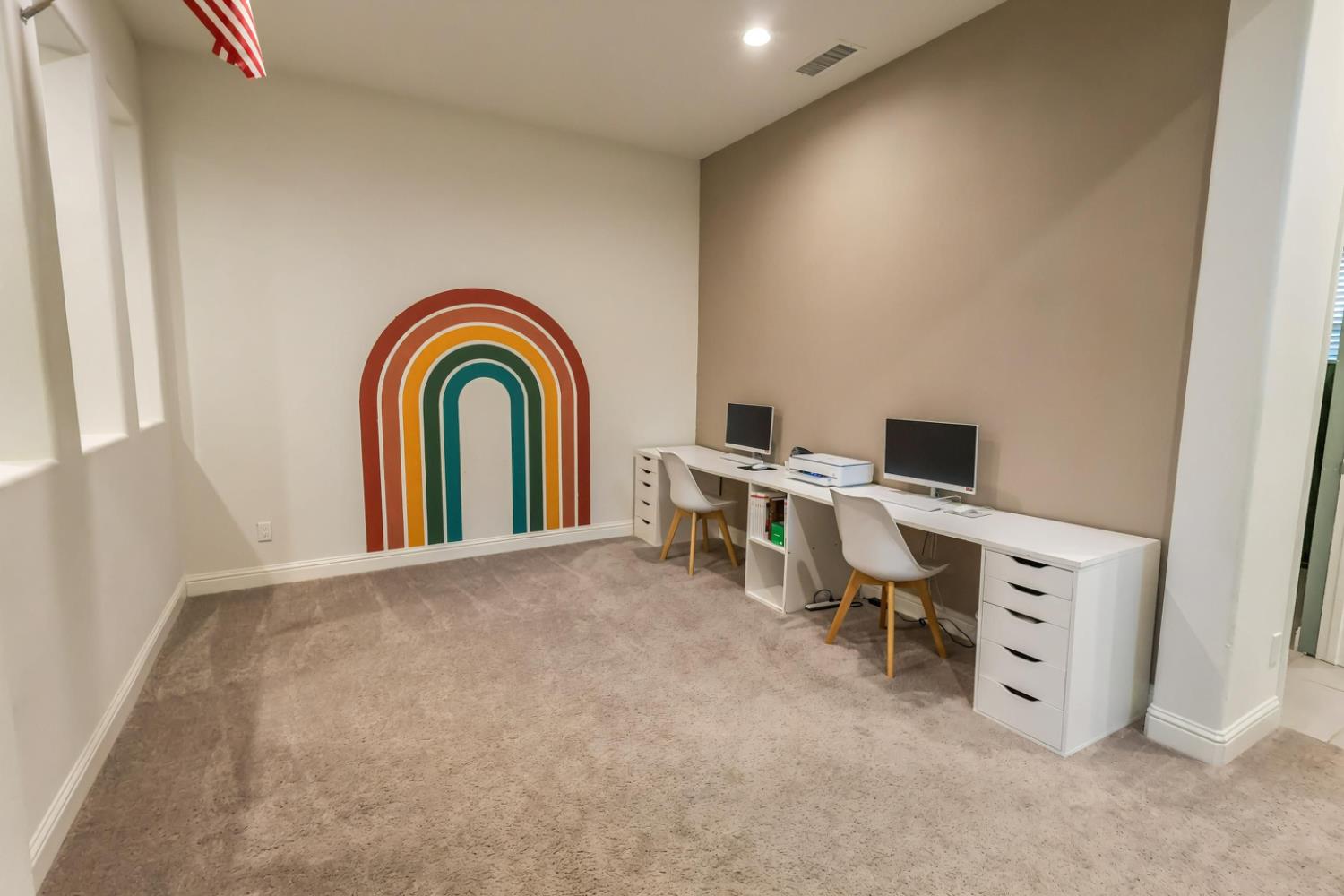 2051 Sierra Ave, Clovis, CA 93611